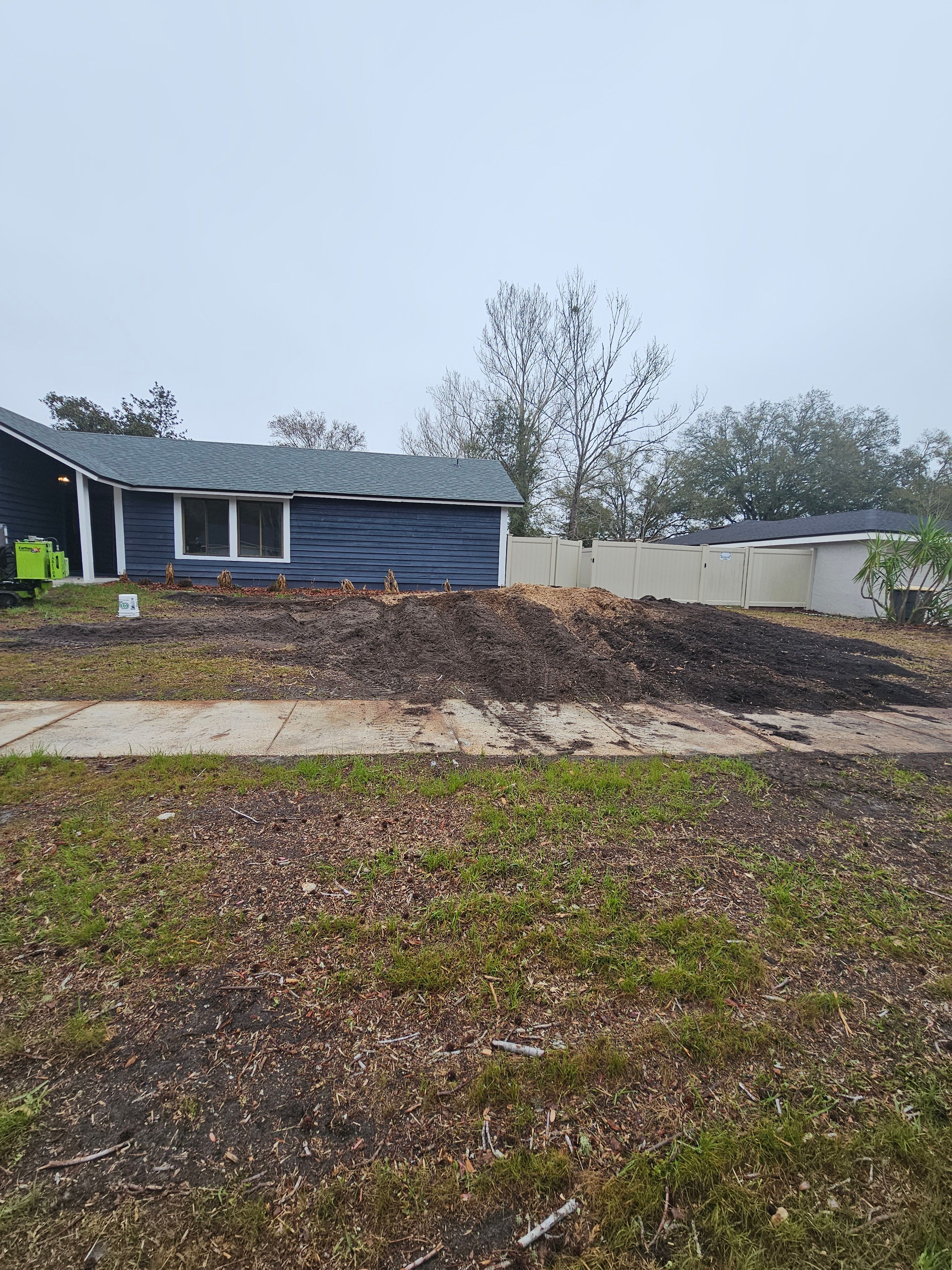  for Stumps done right LLC in Middleburg, FL