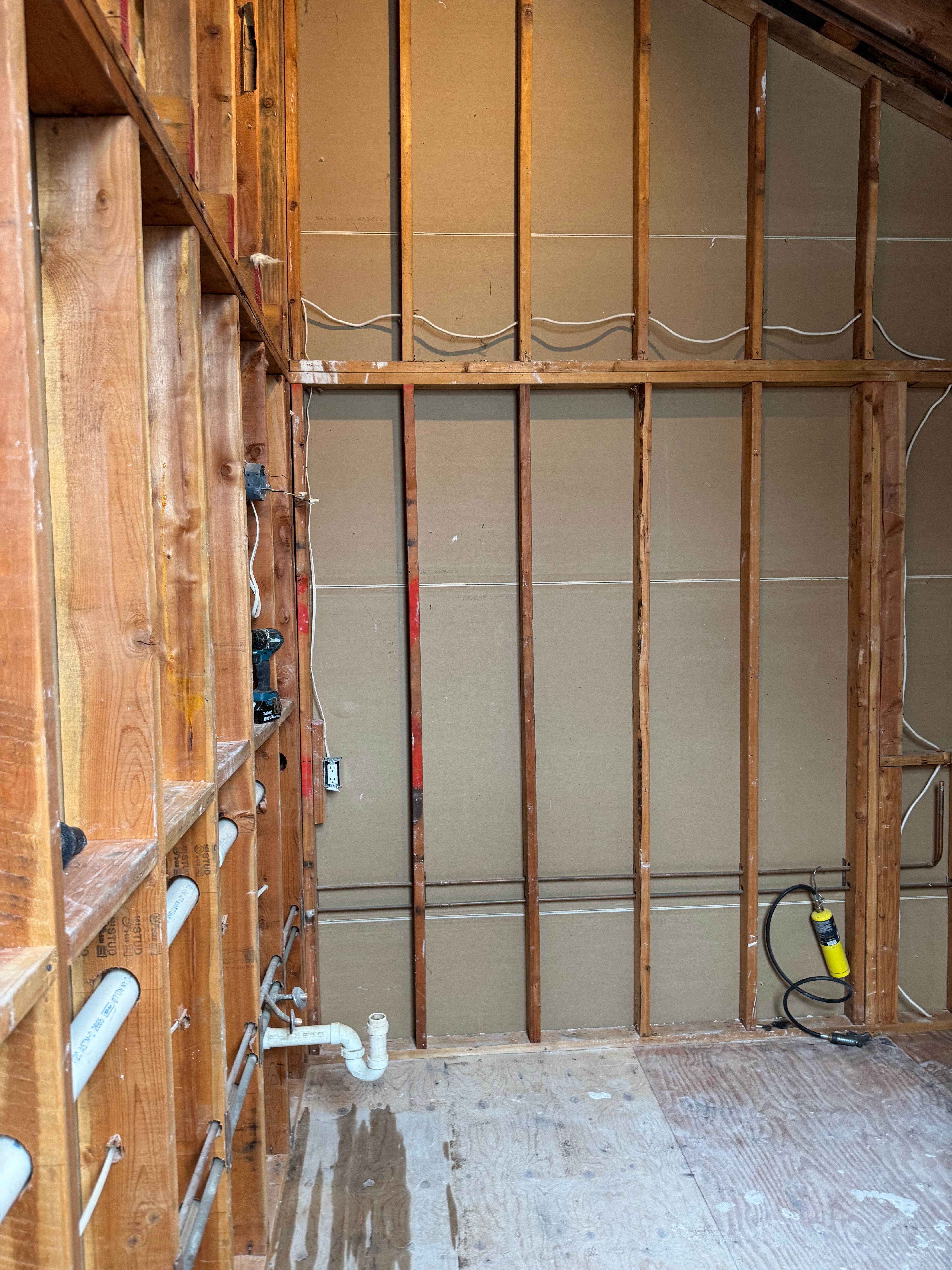  for Make It Right Contracting in East Hampton, NY