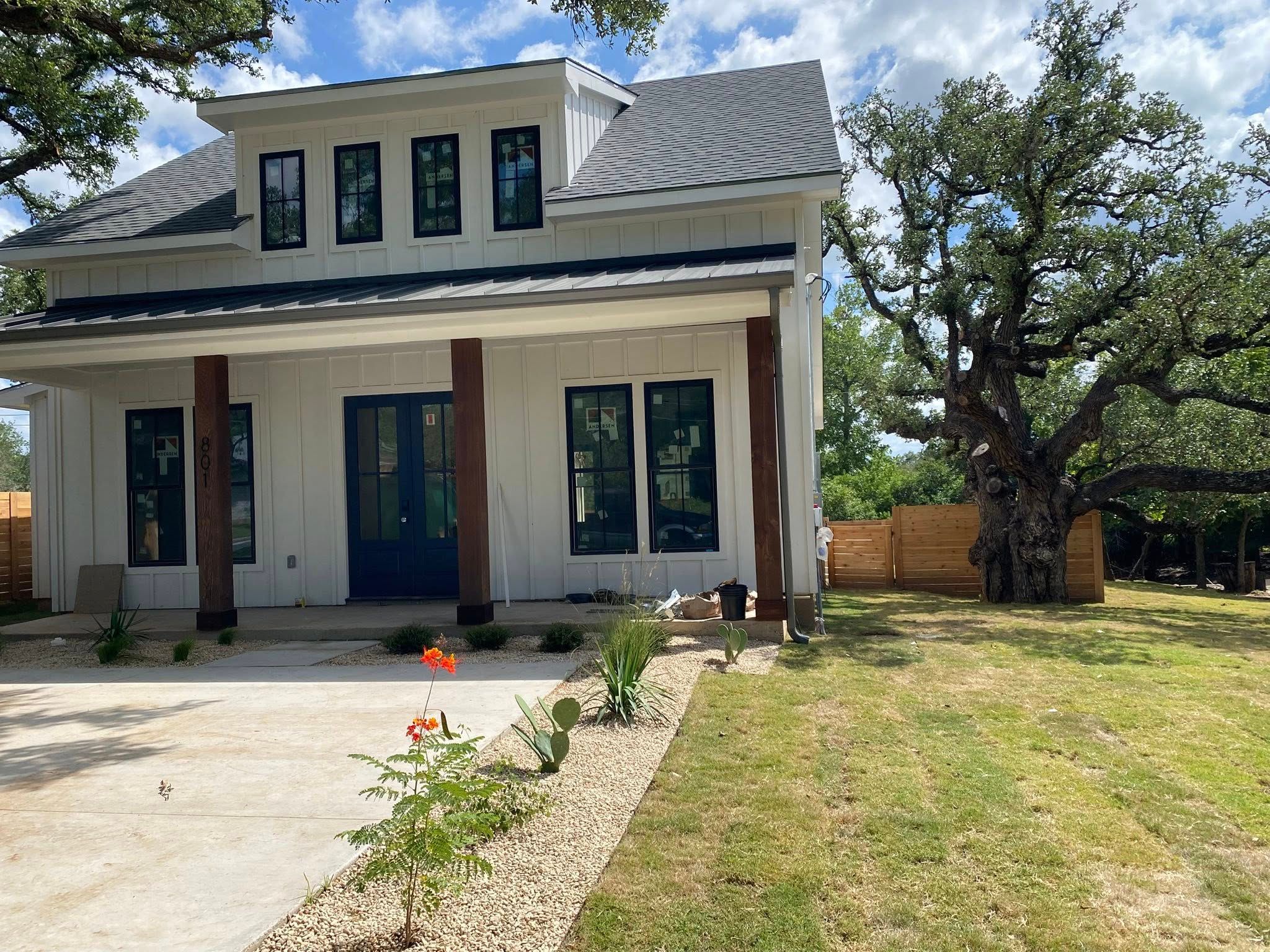  for Robert’s Lawn & Tree Service in Austin, TX