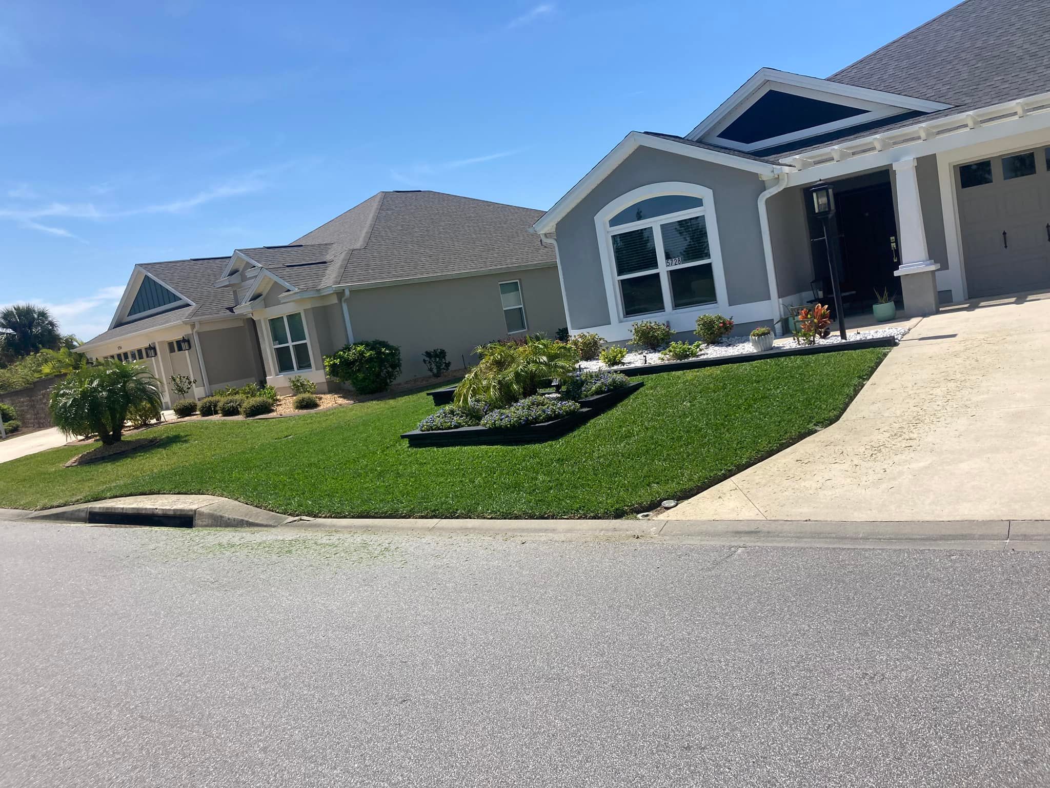 Landscaping Lawn Care for Bob's Mow n GO LLC in Lady Lake, FL