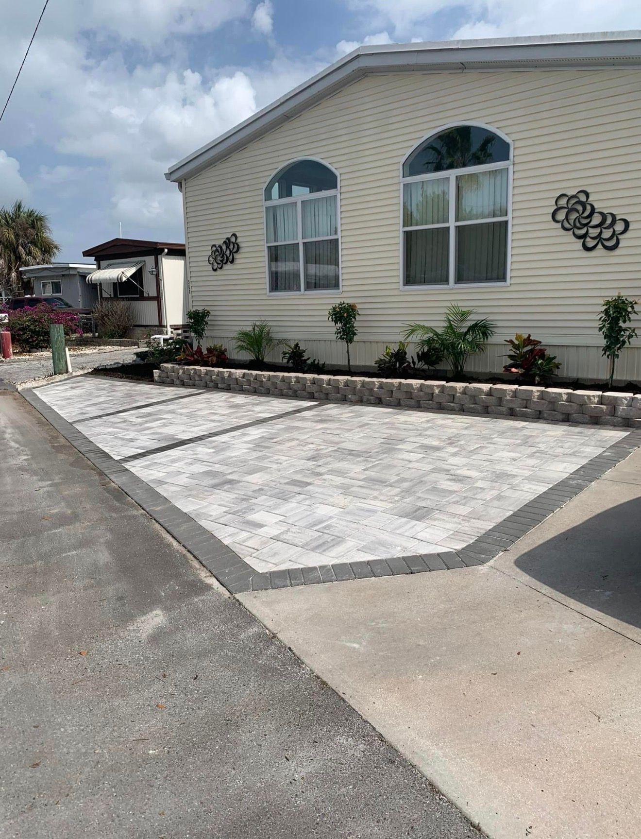  for Oceanfront Landscape in St. Petersburg, FL