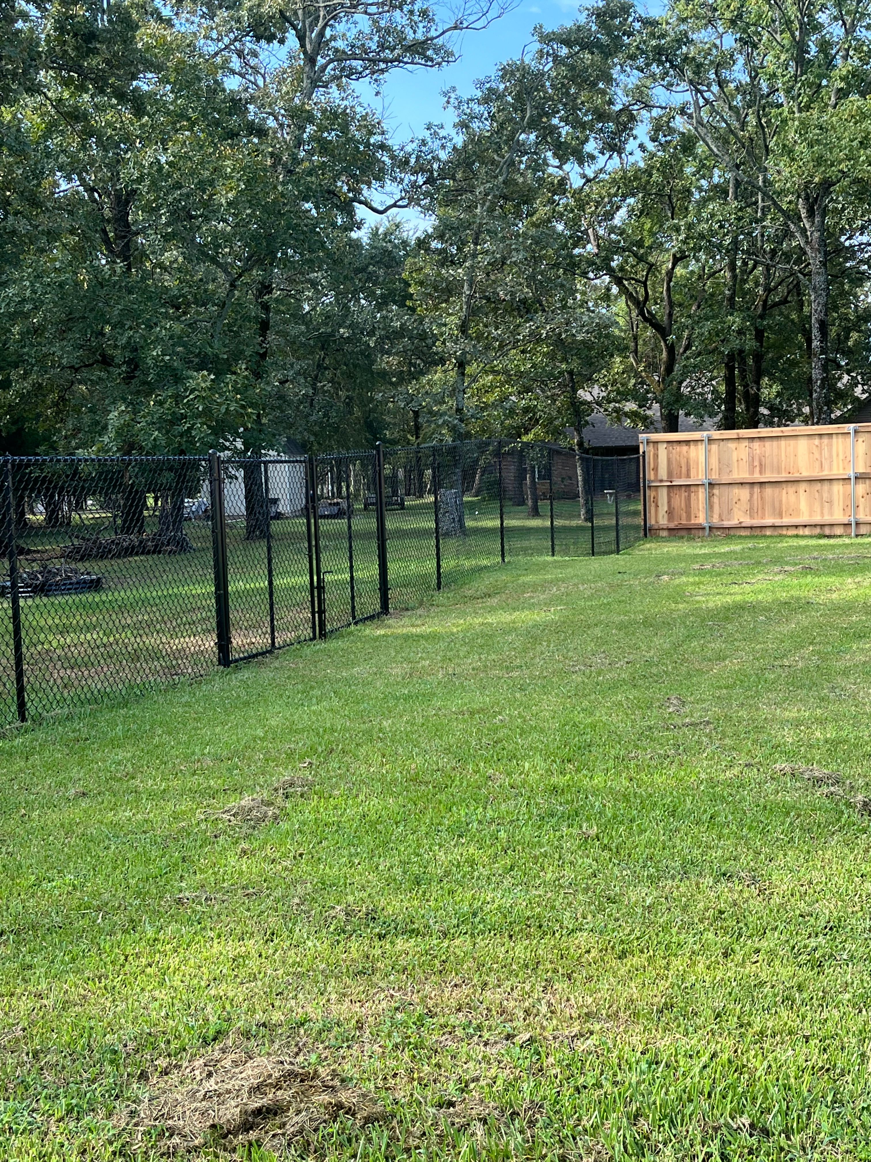  for JR Fences in Lindale, TX