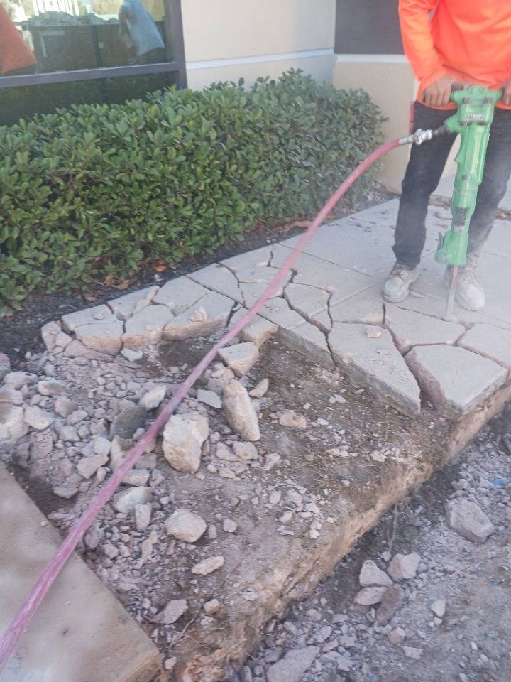  for VenMor Asphalt Maintenance in Santa Paula, CA