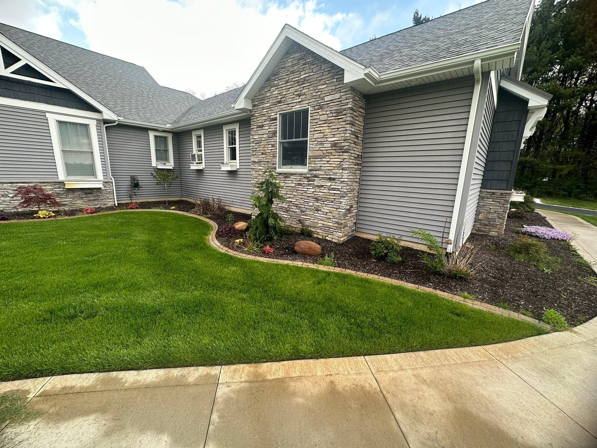  for FIRST CLASS GRASS LLC in Syracuse, IN
