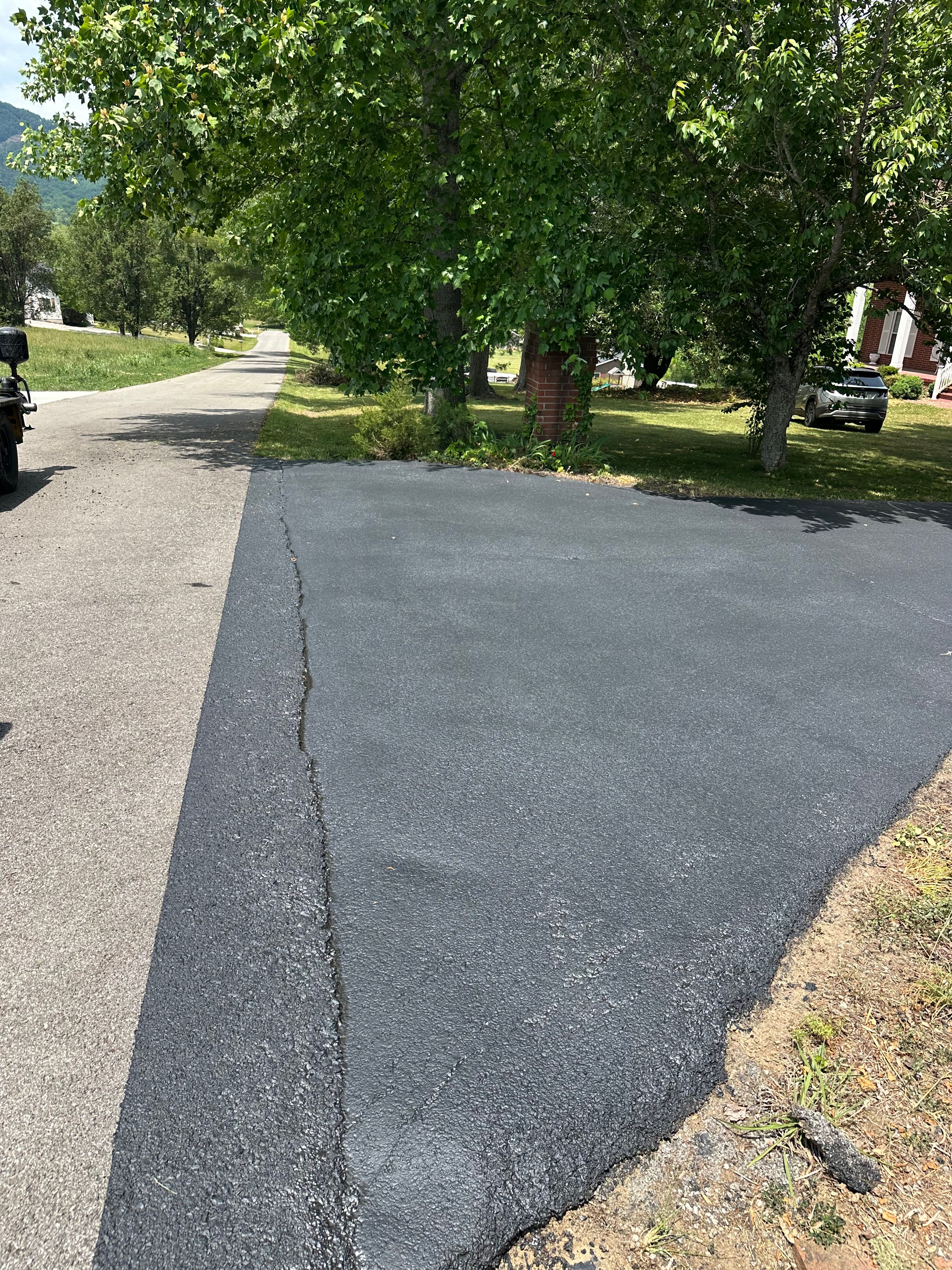  for Metzler Paving and Sealcoating LLC in Jacksboro, TN