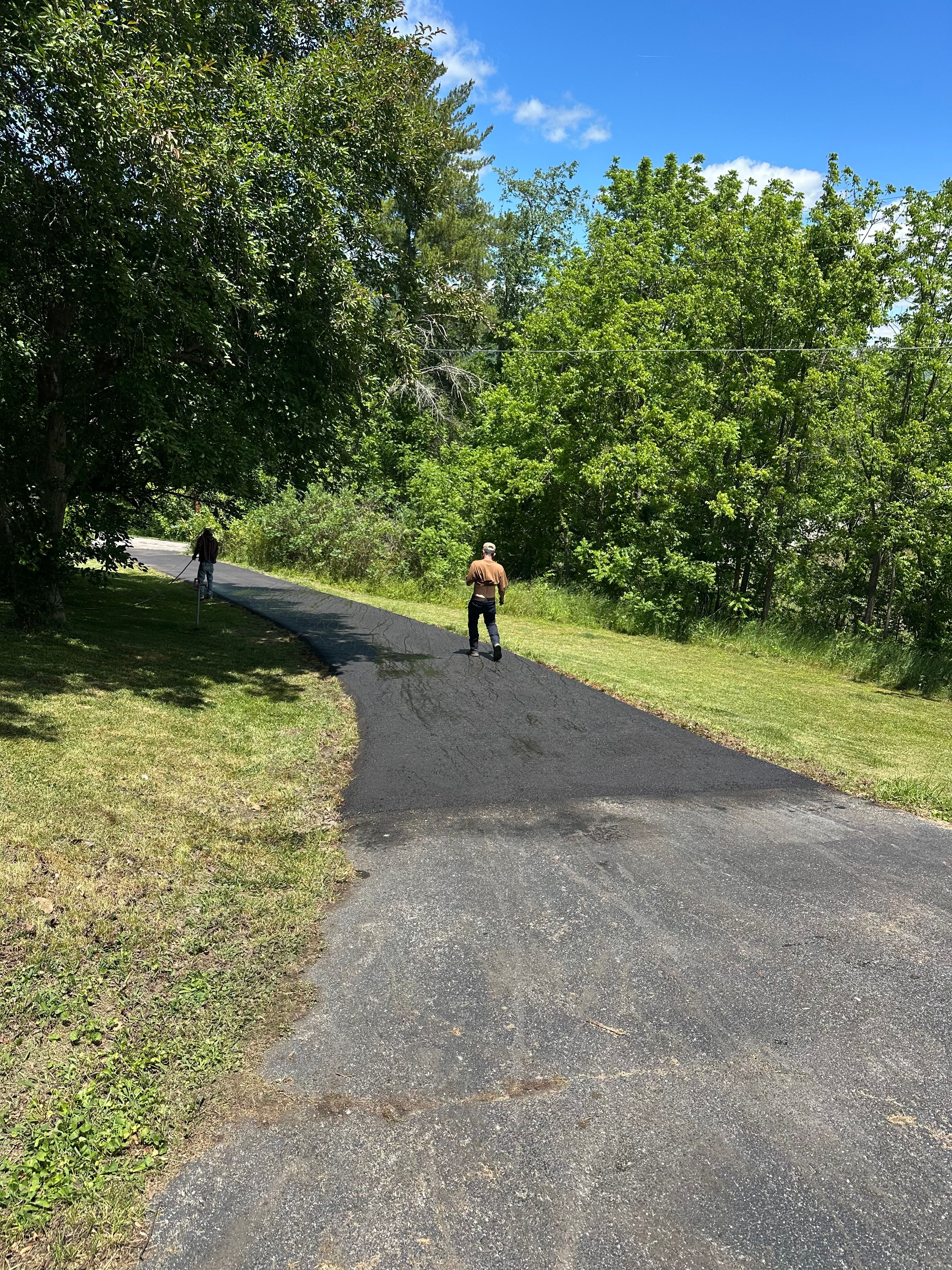  for Metzler Paving and Sealcoating LLC in Jacksboro, TN