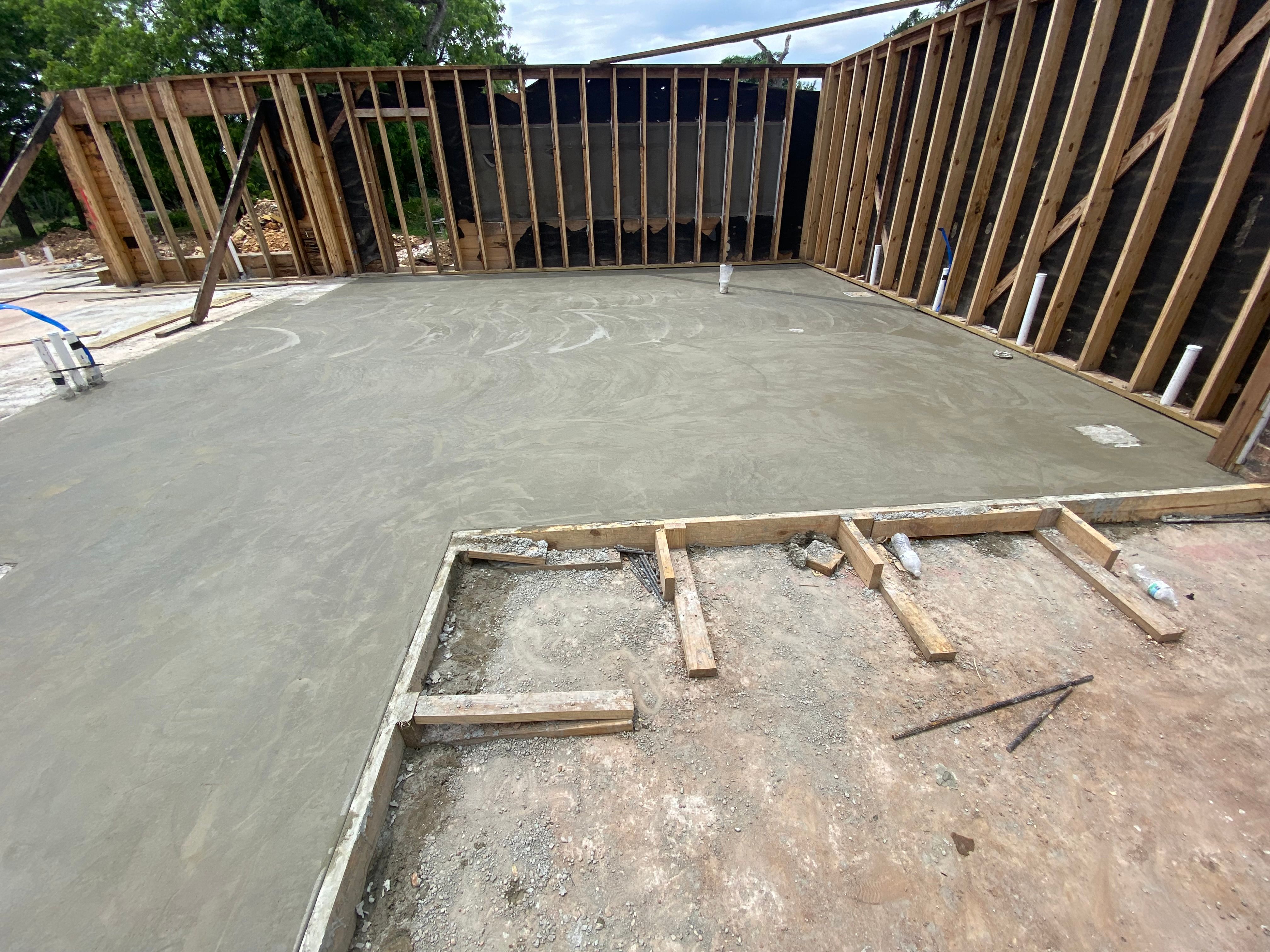  for Leo's Concrete Crew in Elgin, TX