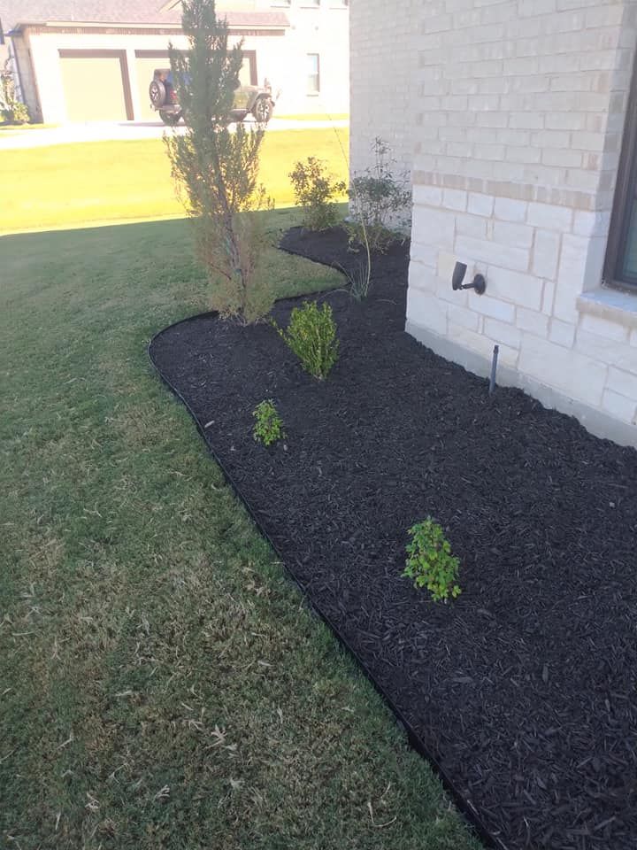 Mowing for Emergency Yard Care LLC in Waxahachie, TX