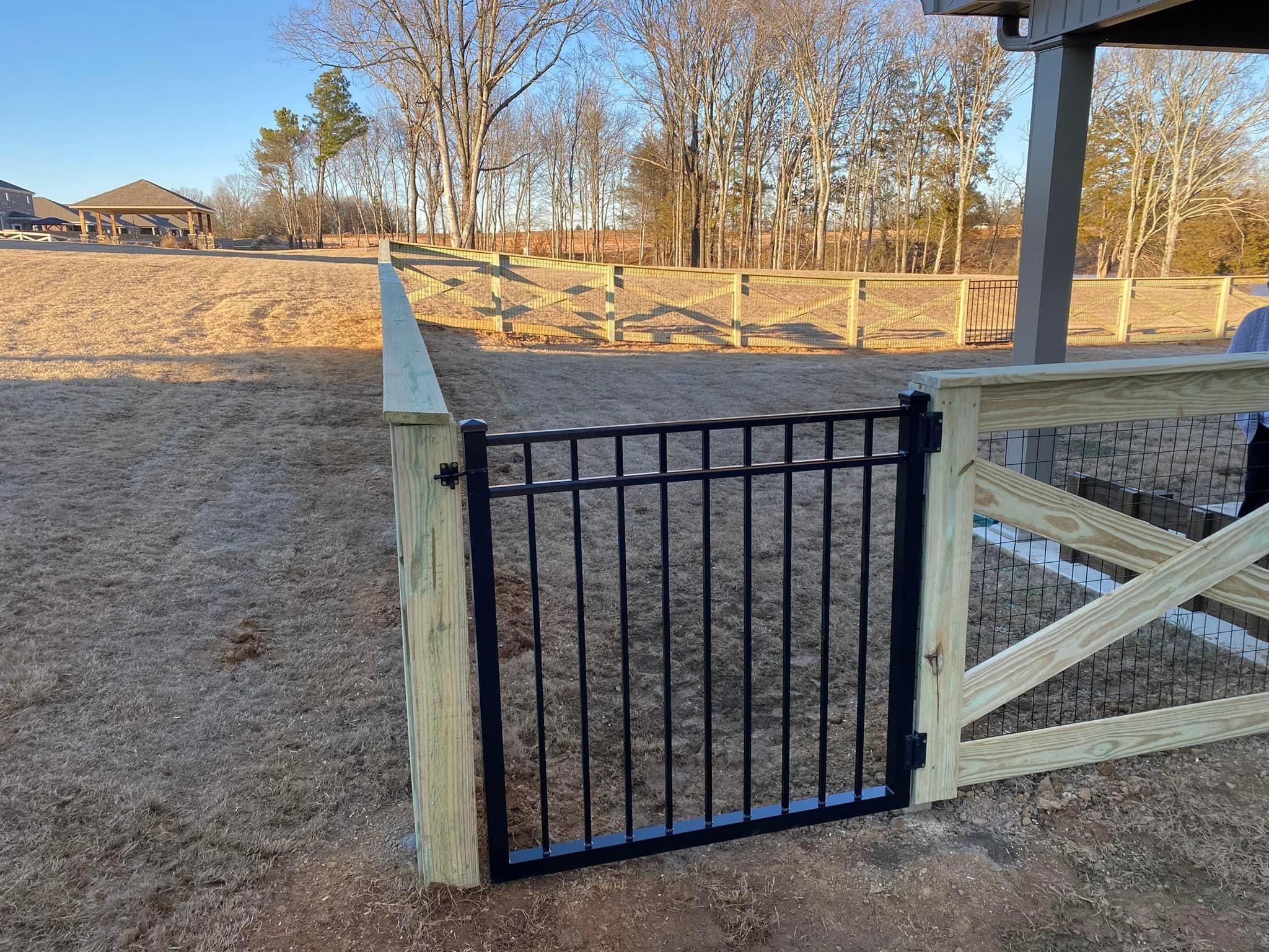  for Manning Fence, LLC in Hernando, MS