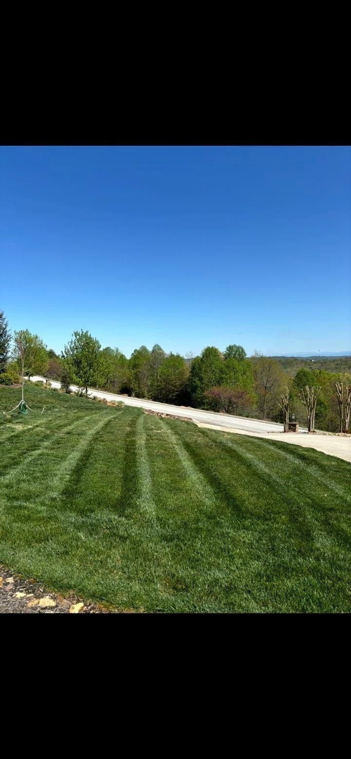  for East Premier Lawn Care in Kingston, TN