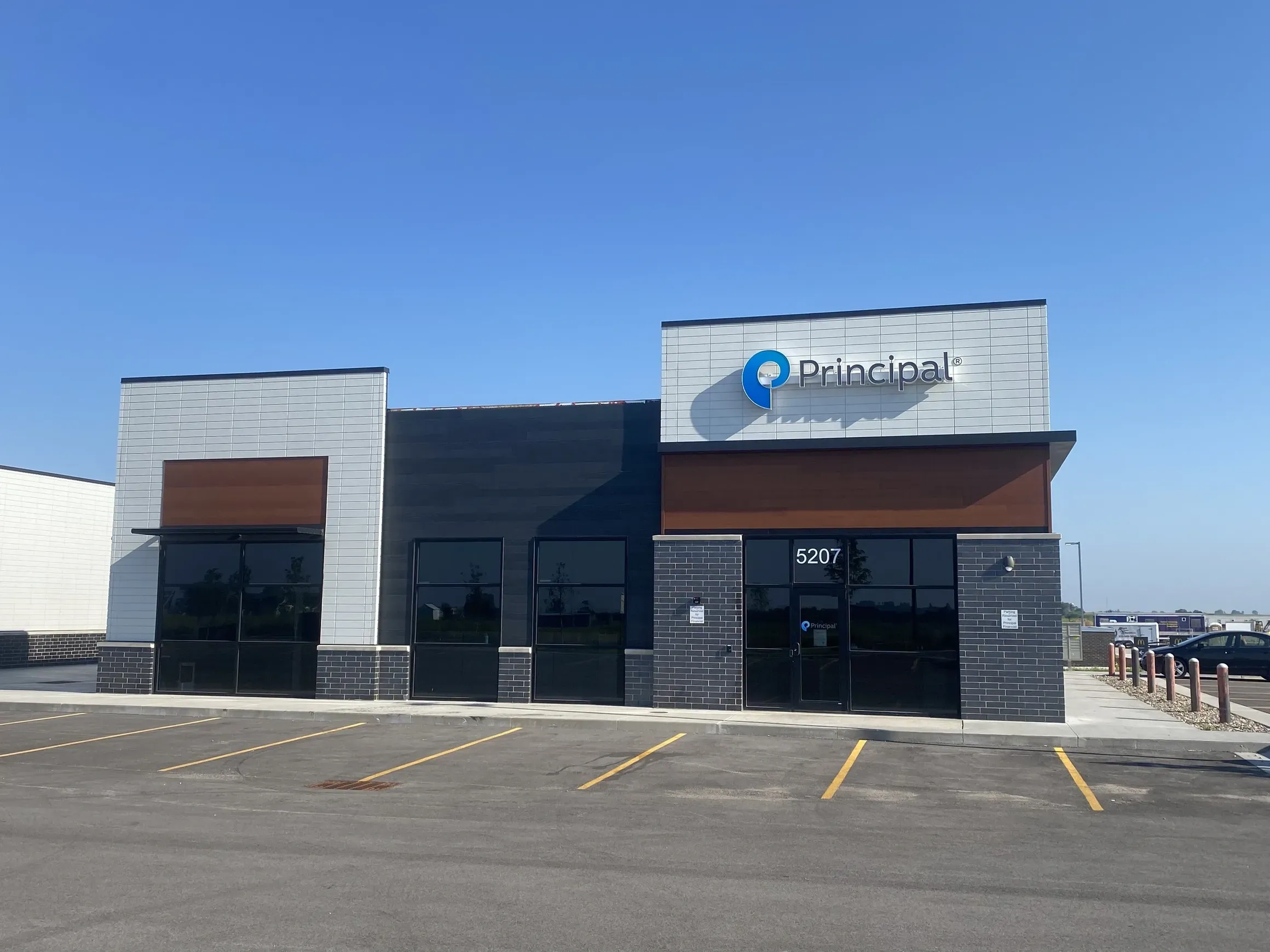  for Eagle Eye Contracting Inc in Bettendorf, IA