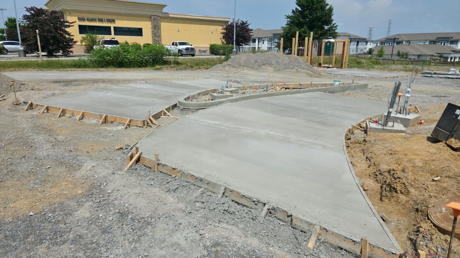  for HR Concrete Solutions LLC in Gatlinburg, TN