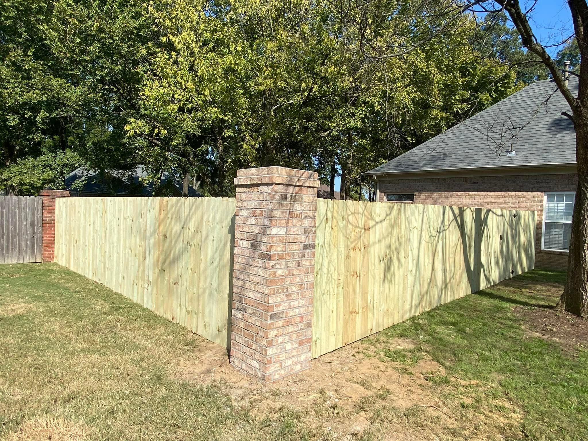  for Manning Fence, LLC in Hernando, MS