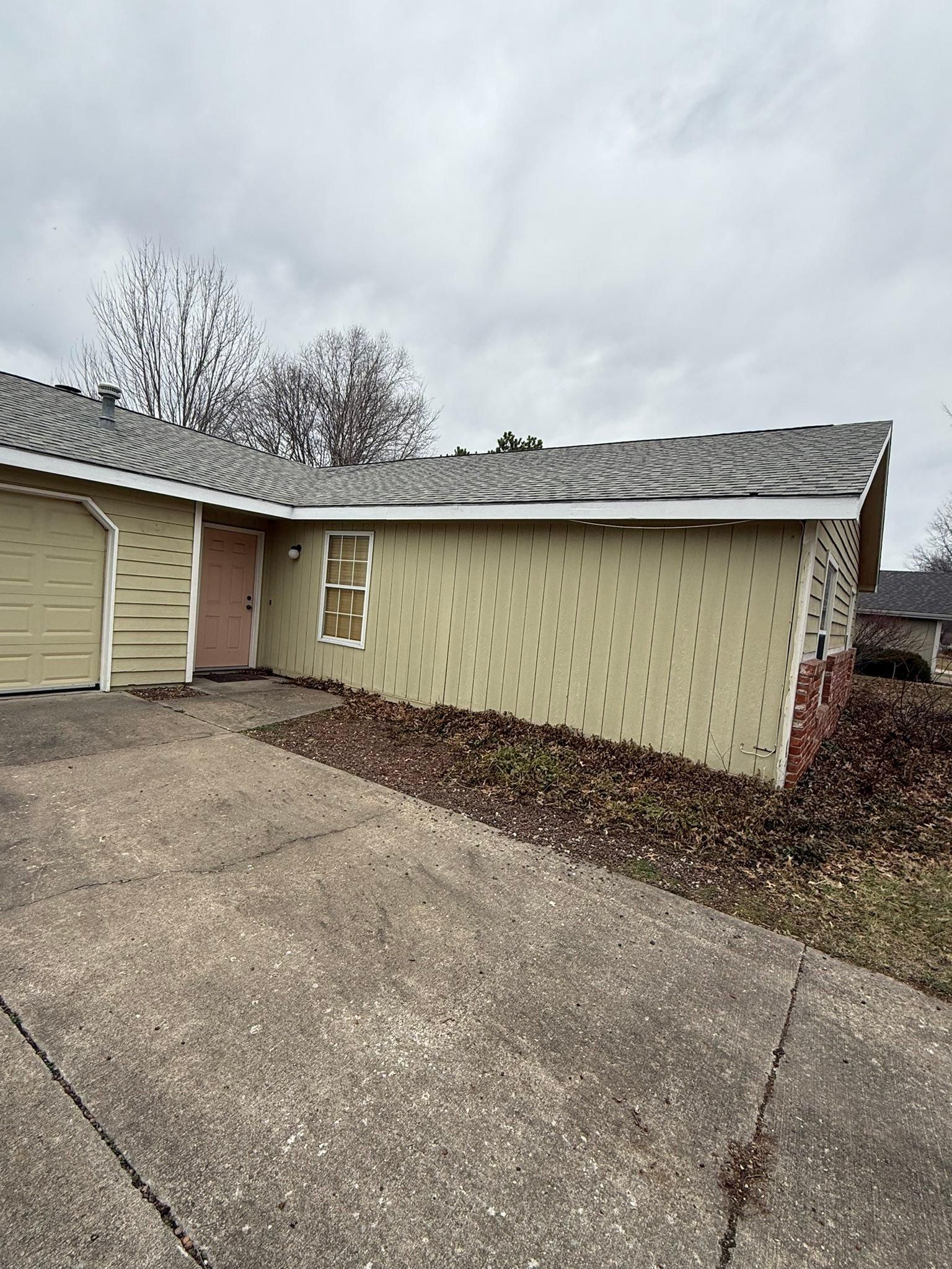  for SDM Construction LLC in Lawrence, KS