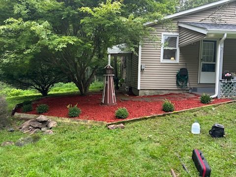 All Photos for T & L Landscaping and Handyman Services in Saylorsburg, PA