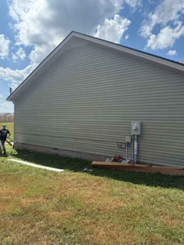  for Cardwell's Contracting in Bowling Green, KY