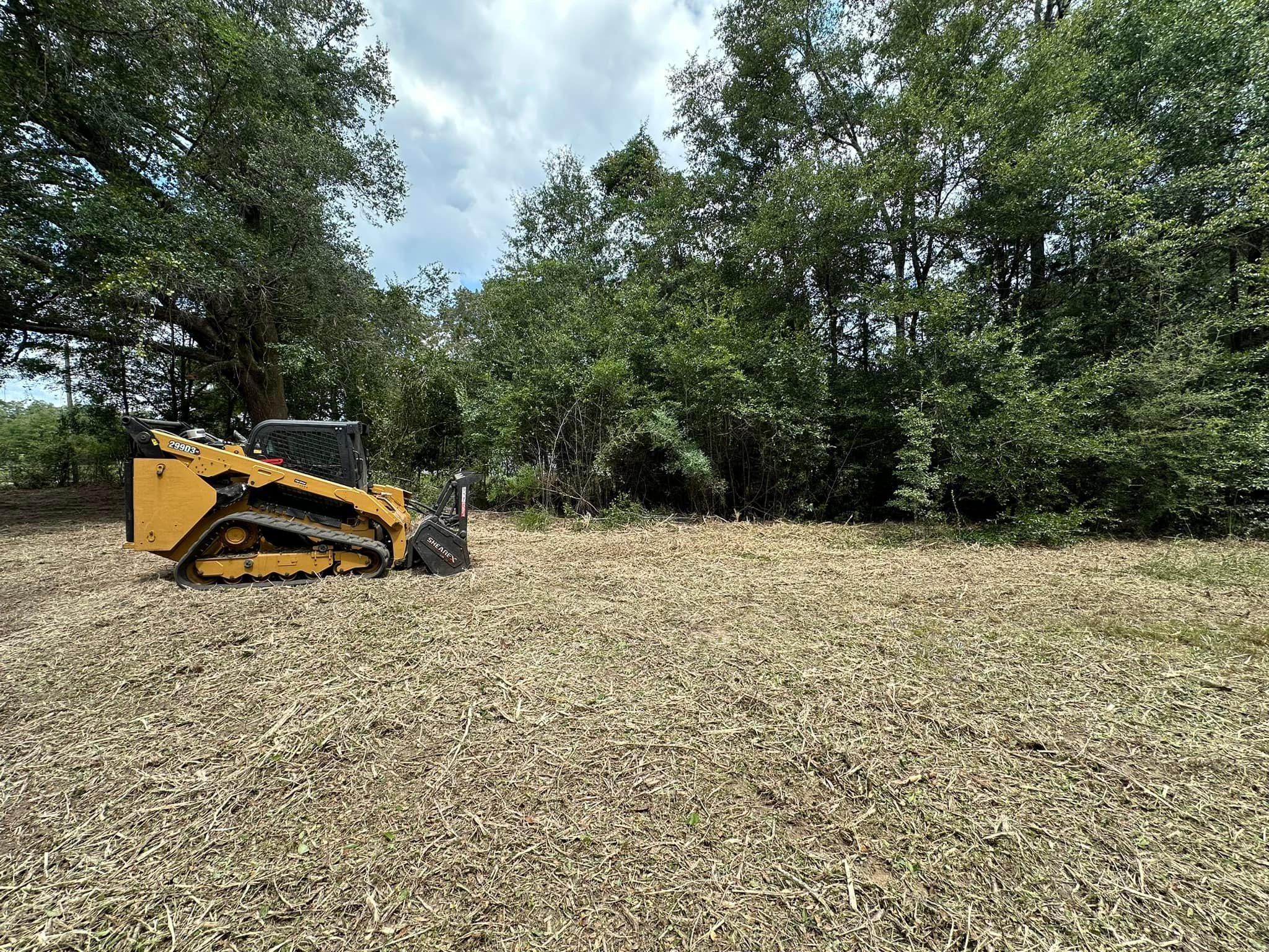  for White’s Land Maintenance in Milton,, FL