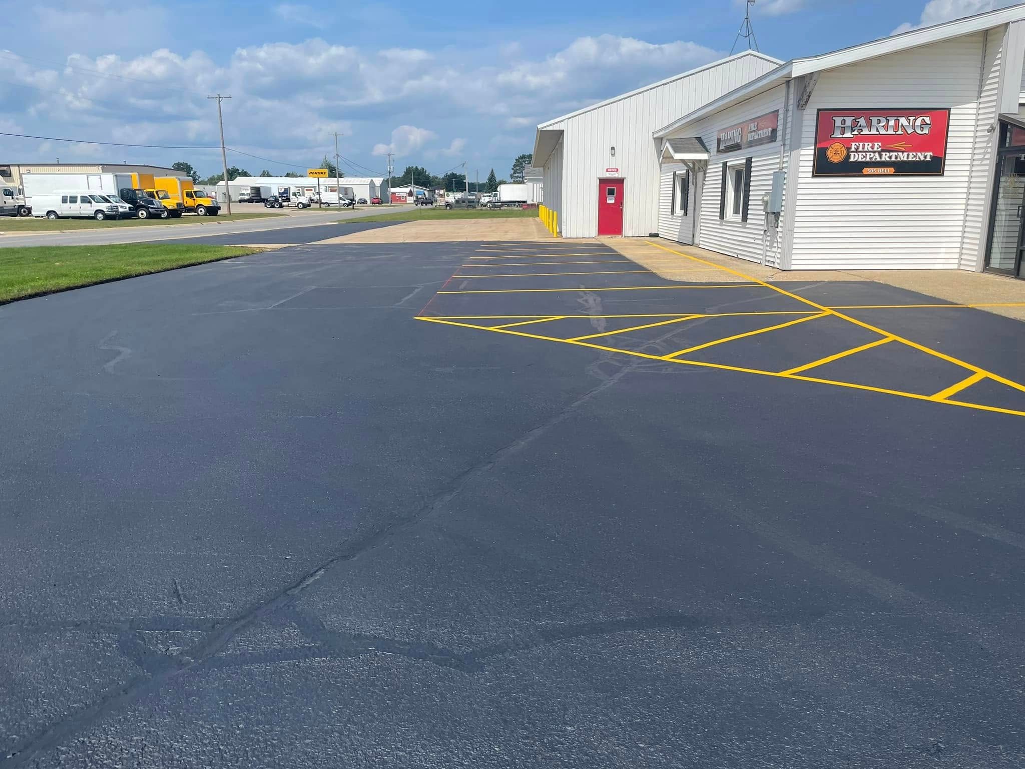 Asphalt for Buddy’s Blacktop in Cadillac, MI