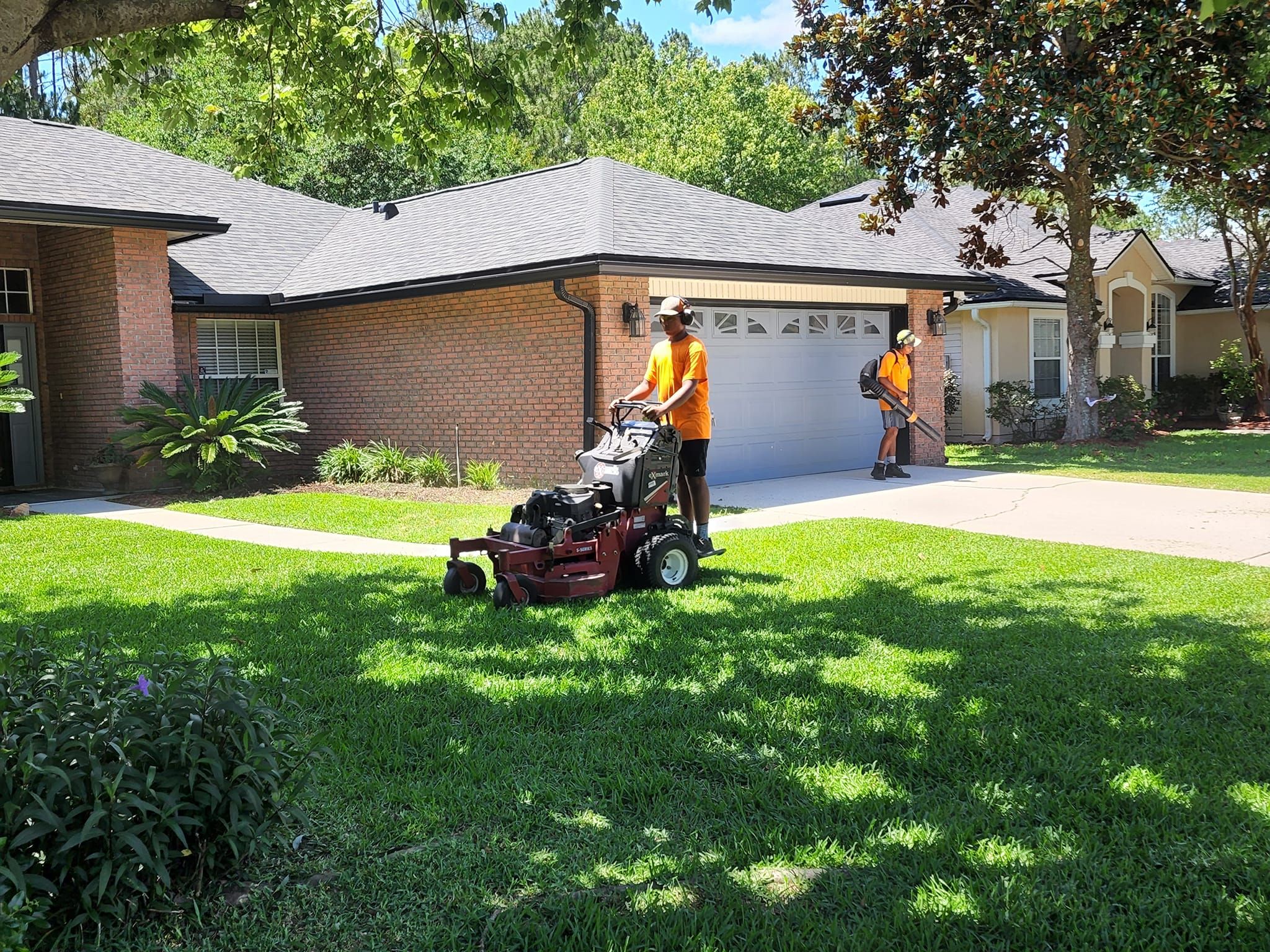 Lawn Care for V Man Services LLC in Asbury Lake, FL