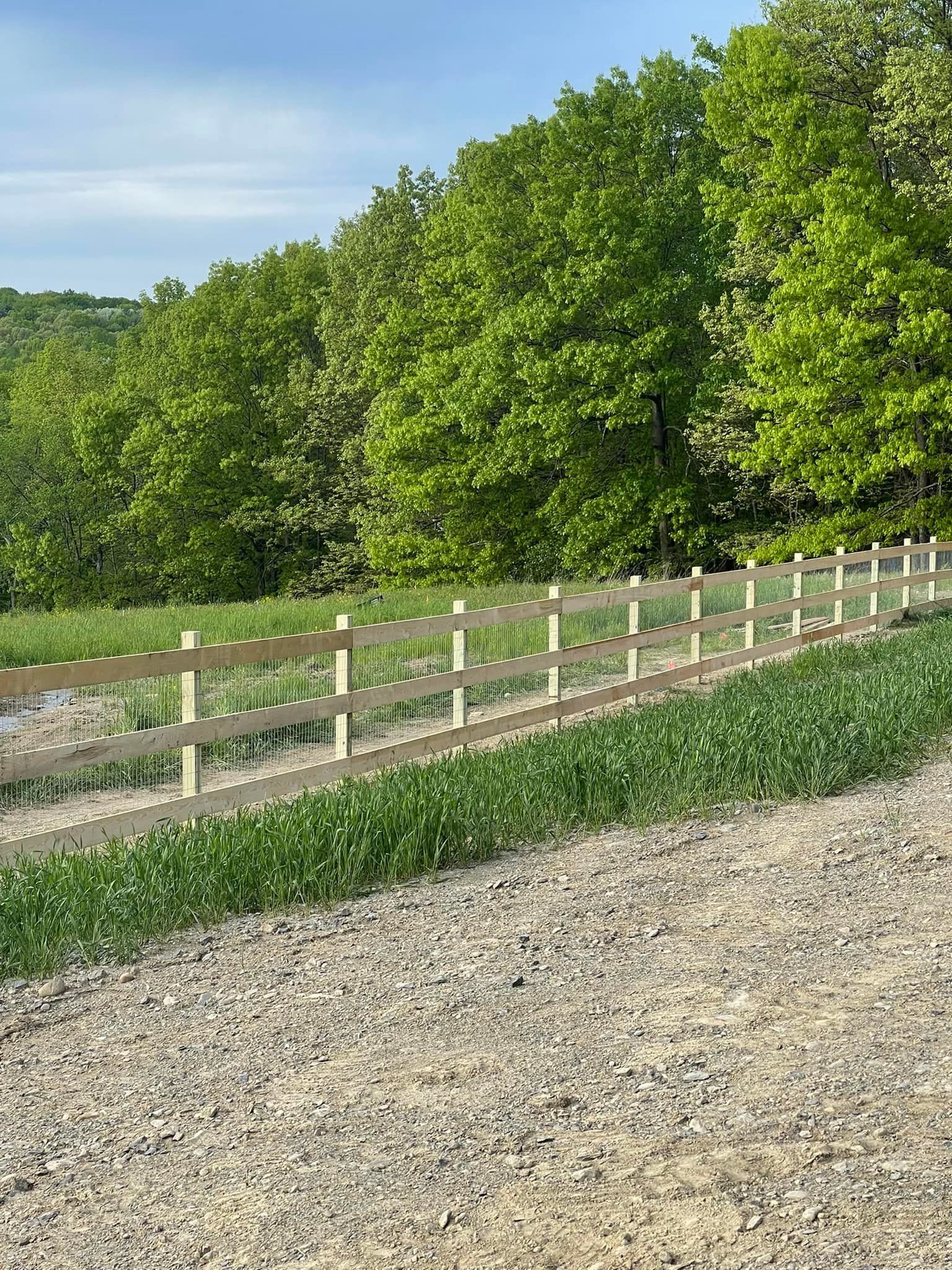  for Oakwood Fencing  in Hudson, NY 