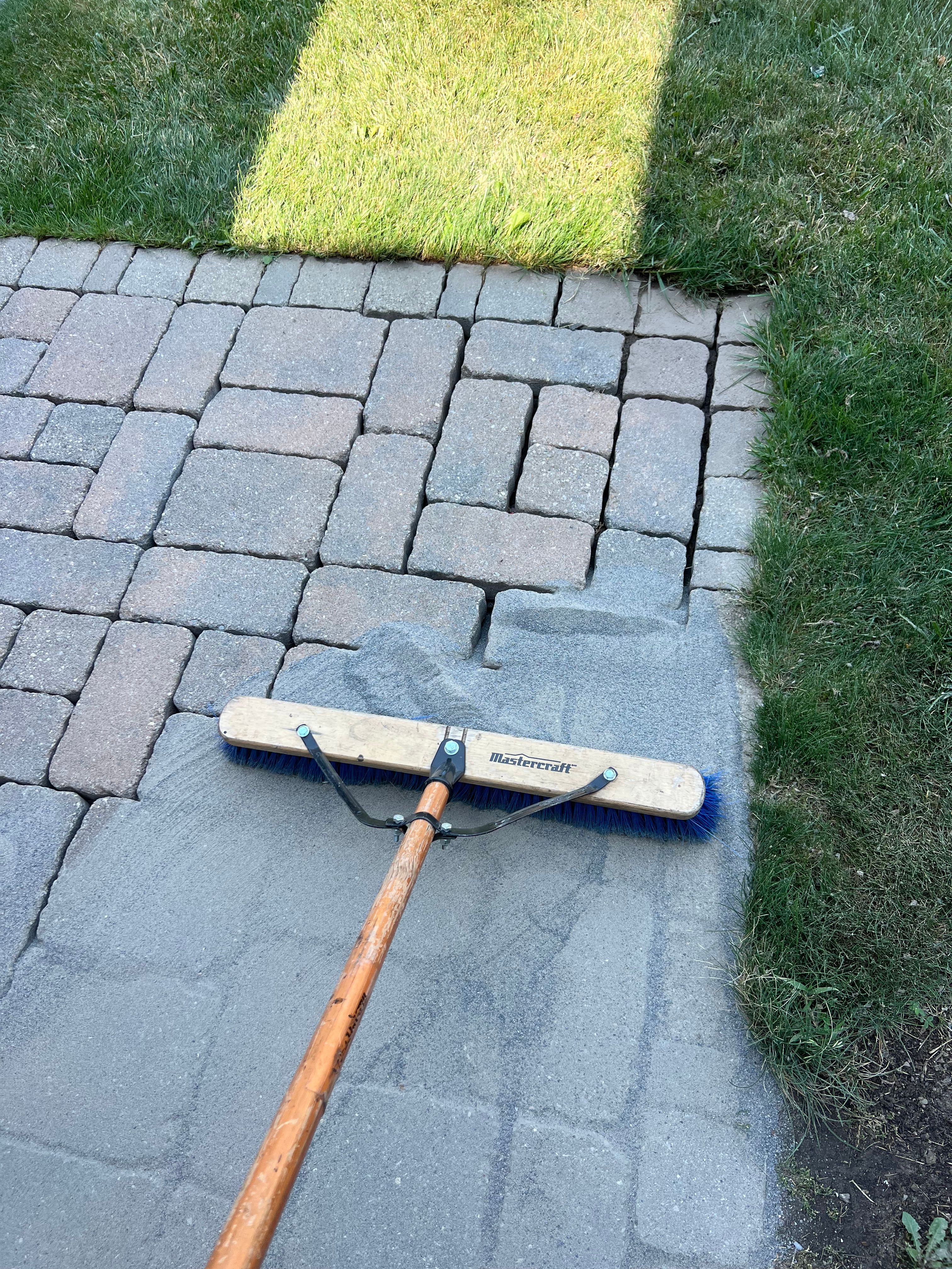  for CMN Exterior Maintenance in Hamilton, ON