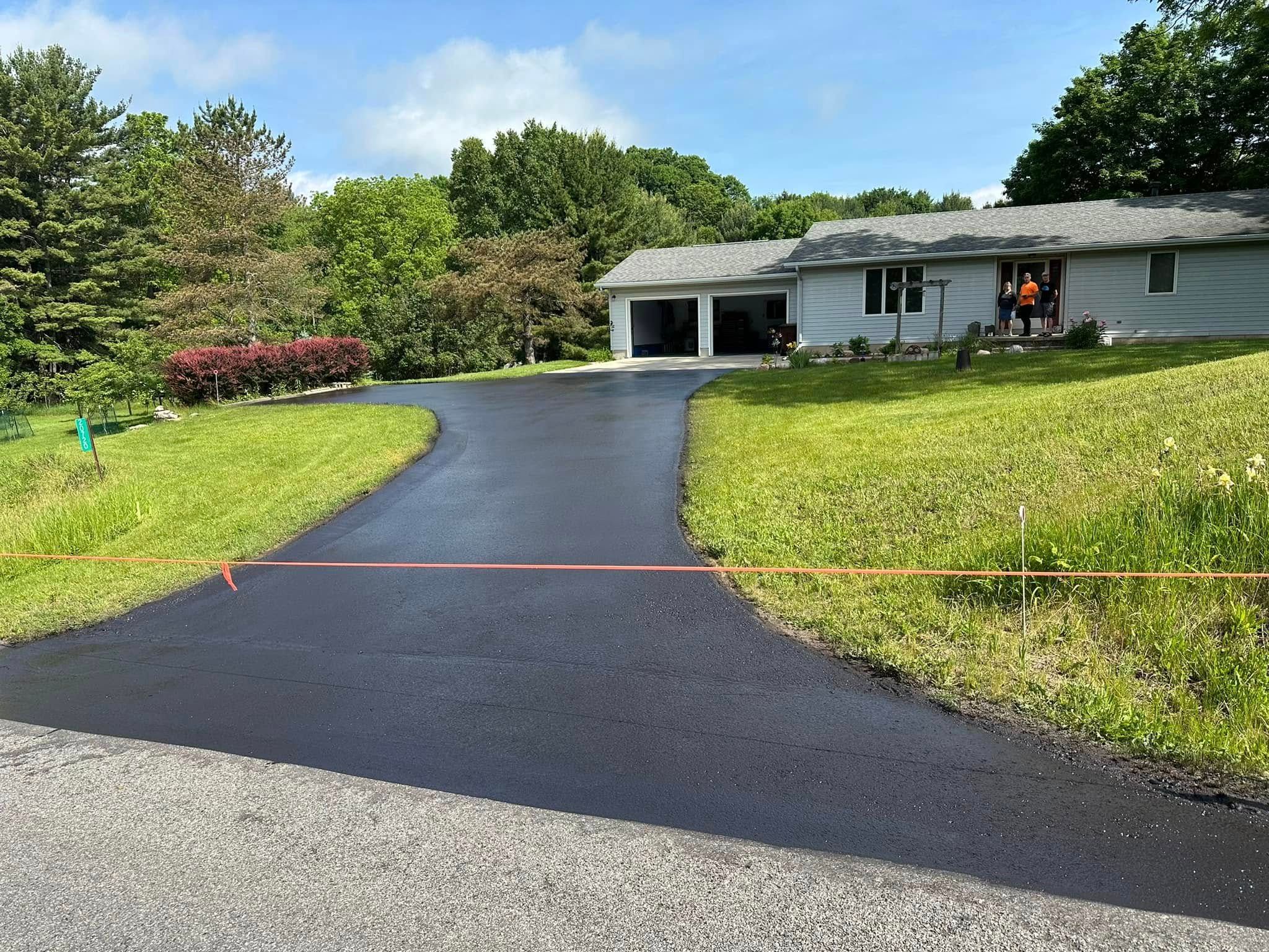 Asphalt for Buddy’s Blacktop in Cadillac, MI