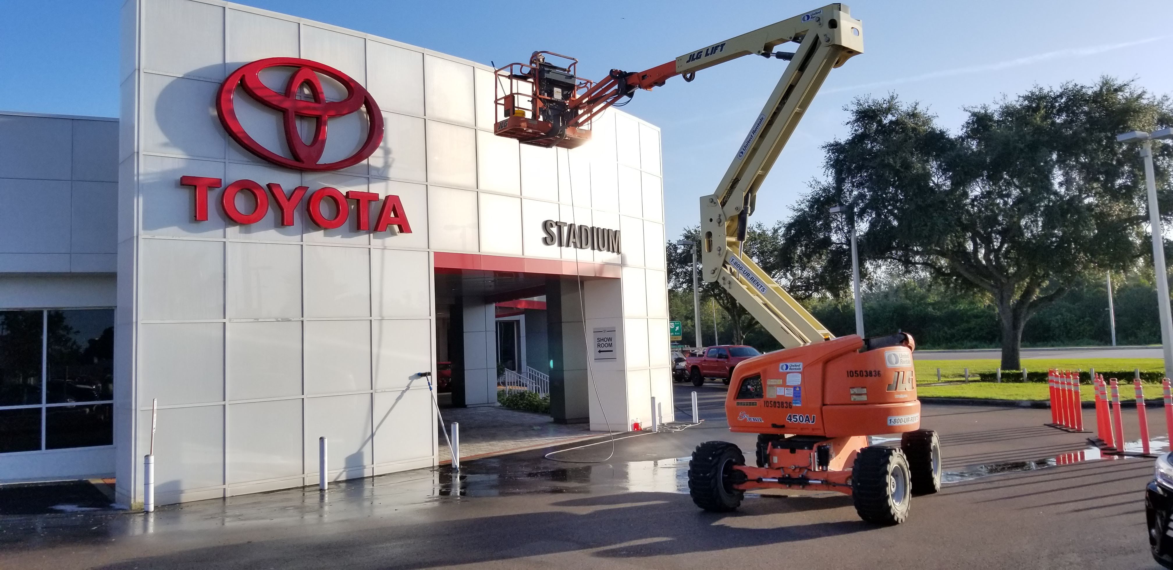  for Blue Stream Roof Cleaning & Pressure Washing in Tampa, FL