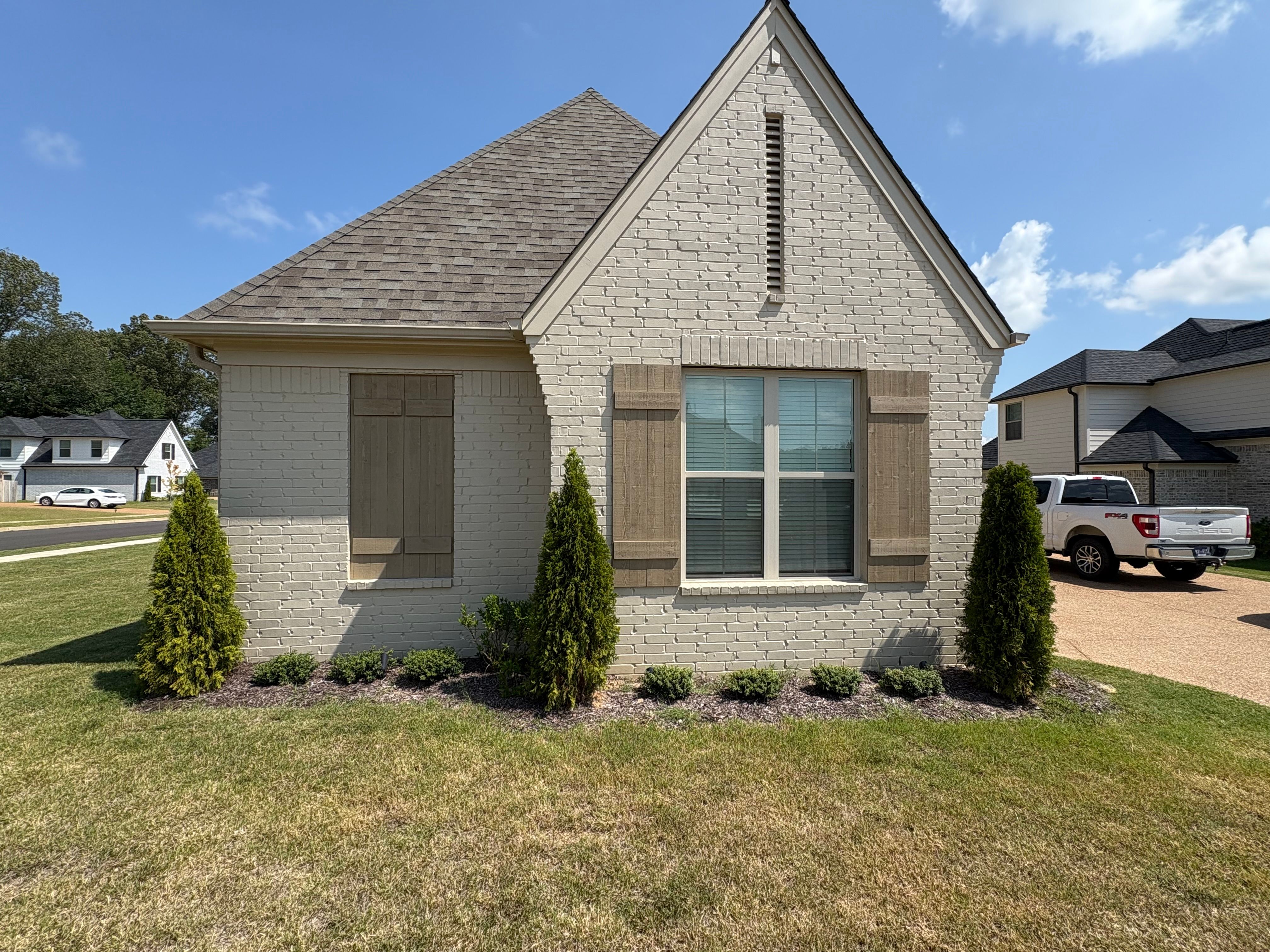  for Spectacular LawnScapes in Olive Branch, MS