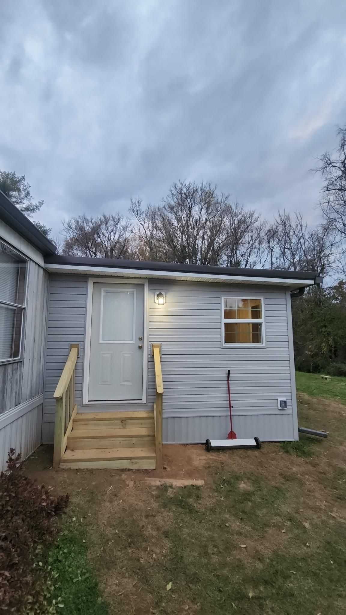  for Top Hand Roofing and Gutter in Pomeroy, OH