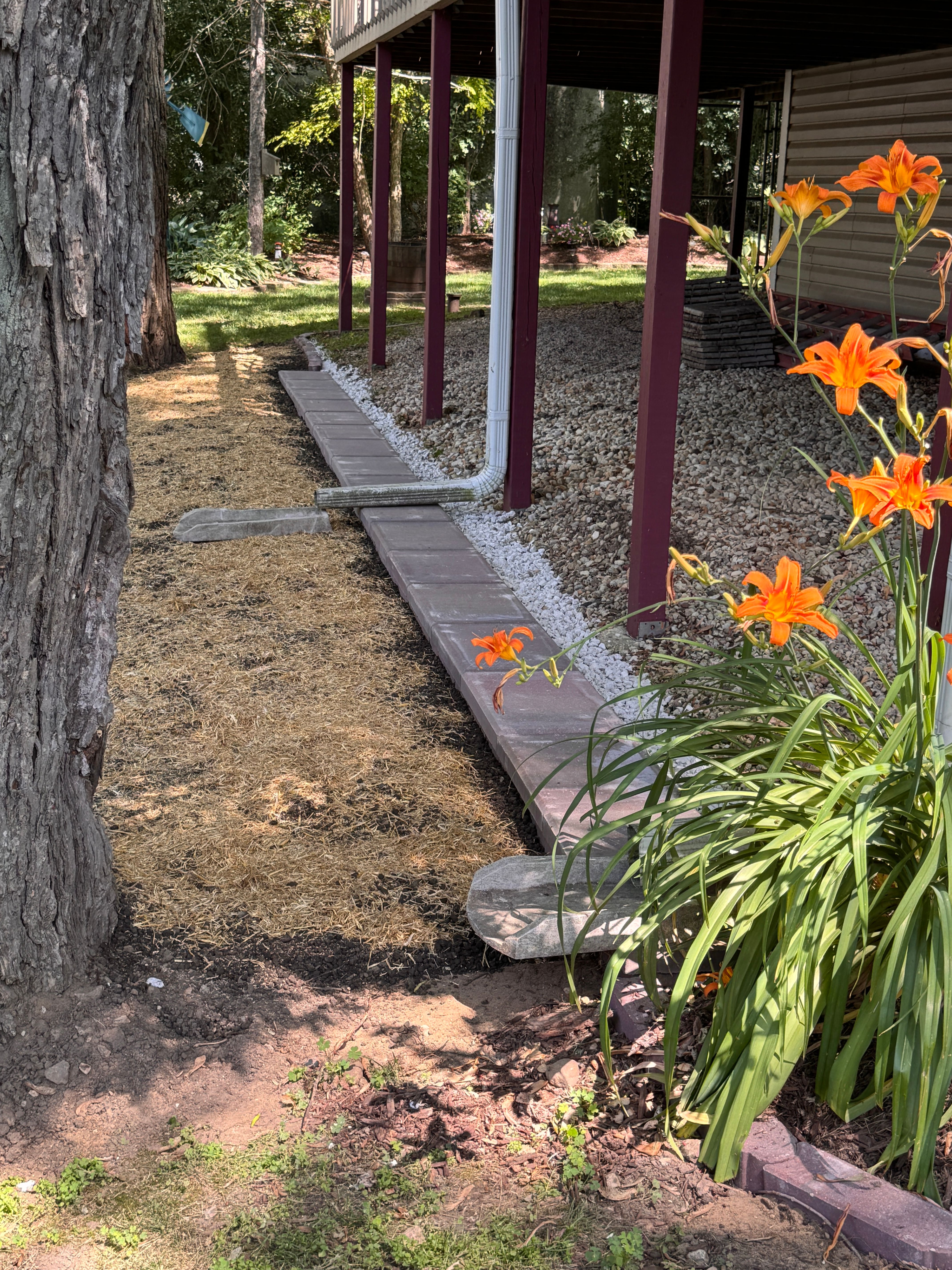 Edging and Mulch Installation for H&L Lawn Care LLC in Twin Lakes, WI