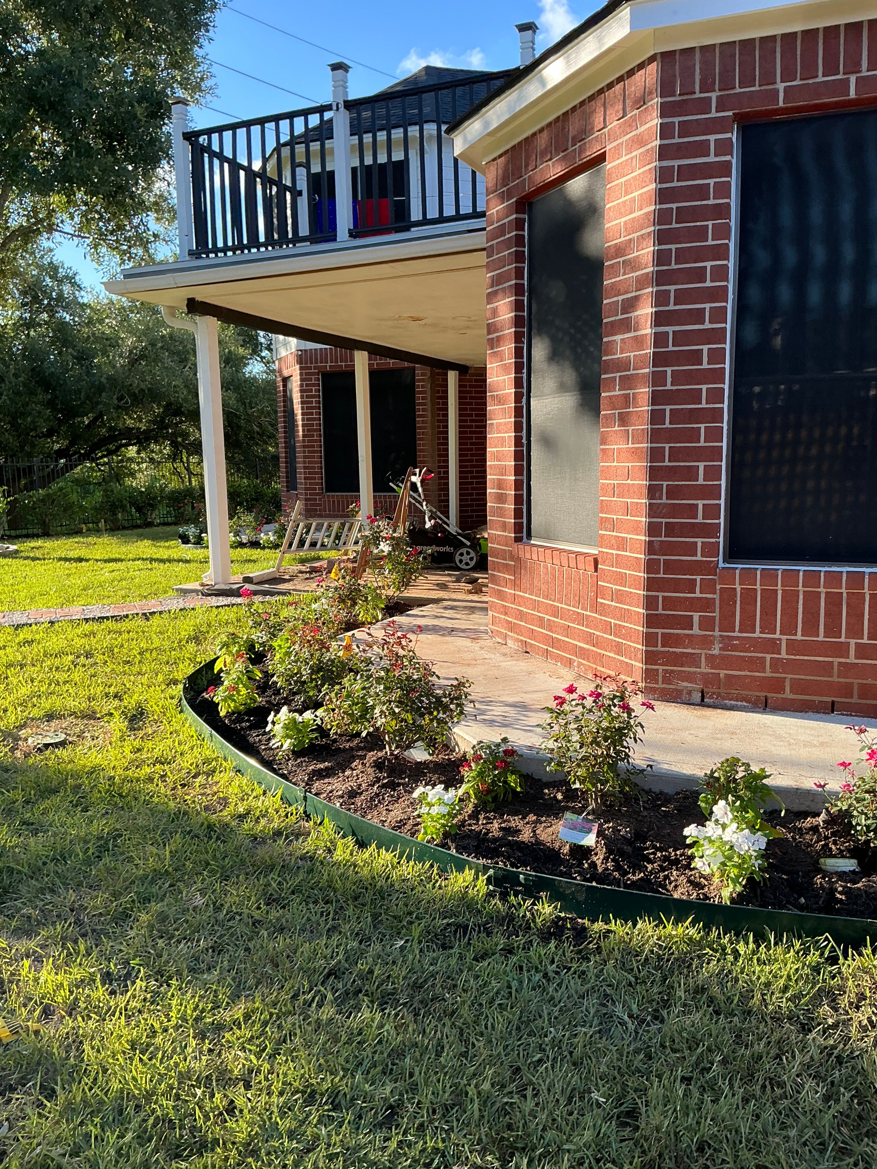 Flower beds for Silver Mines Landscape & Construction, LLC. in Houston, TX