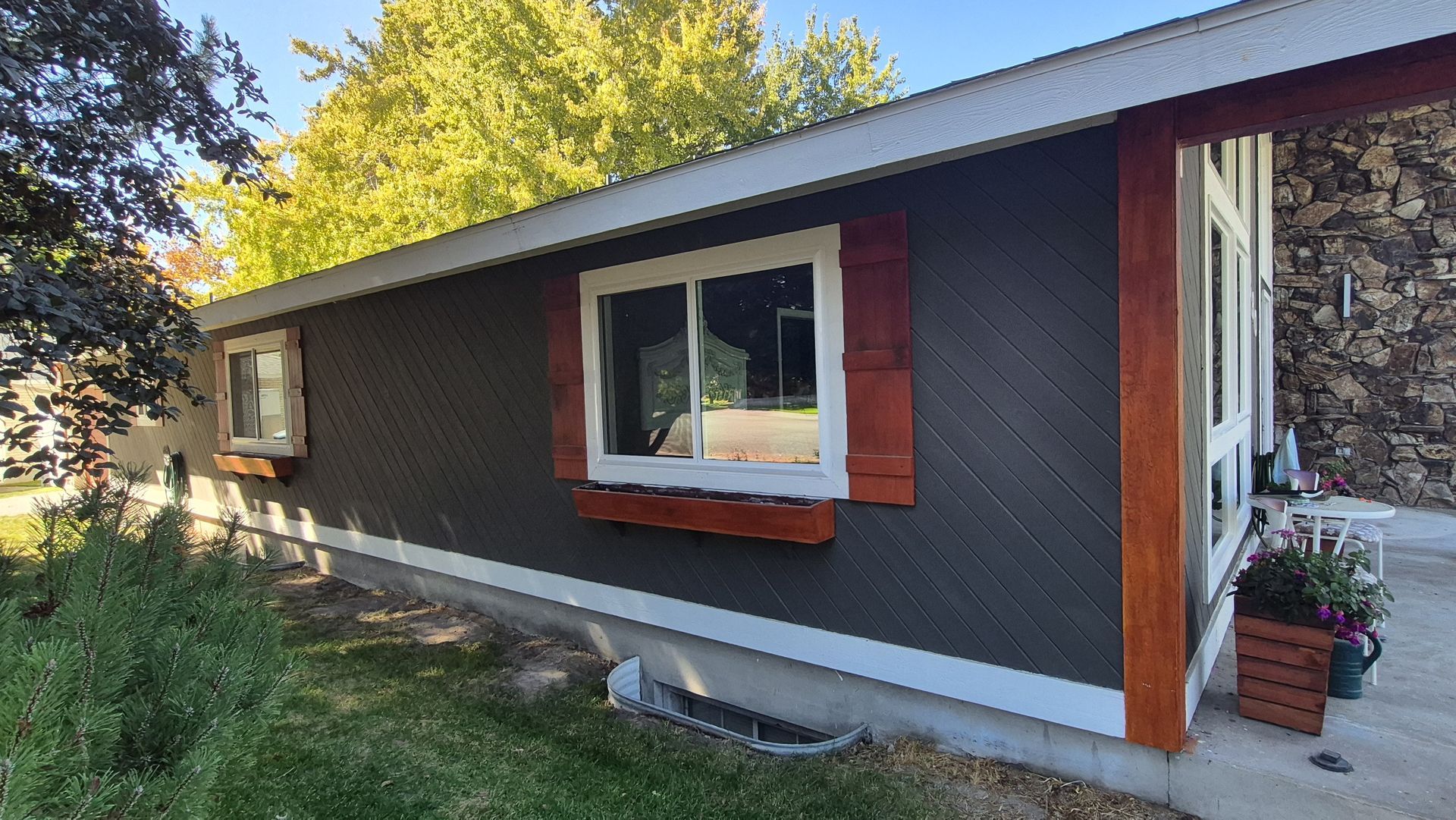  for Vivid Windows in Hurricane, UT