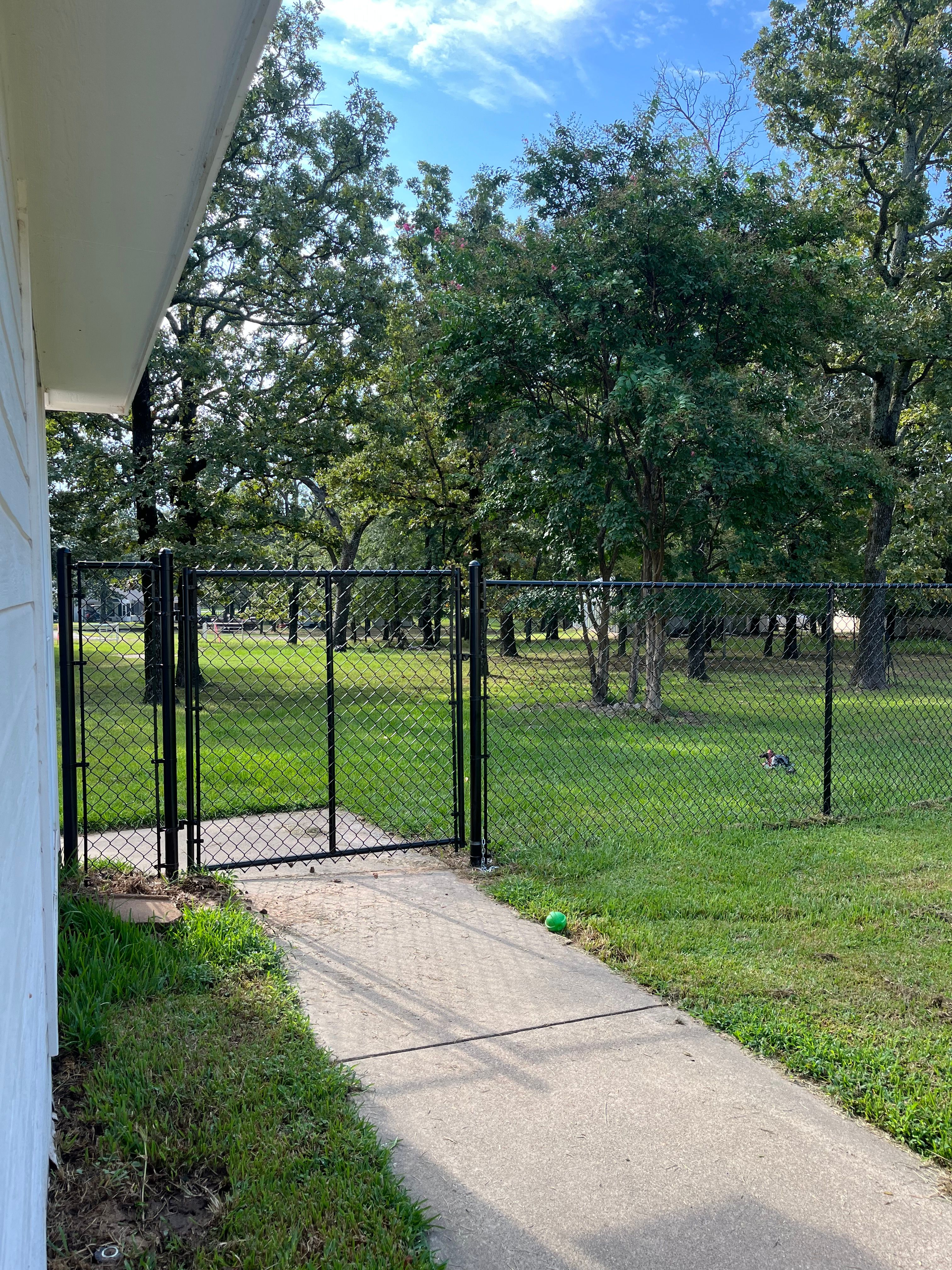  for JR Fences in Lindale, TX