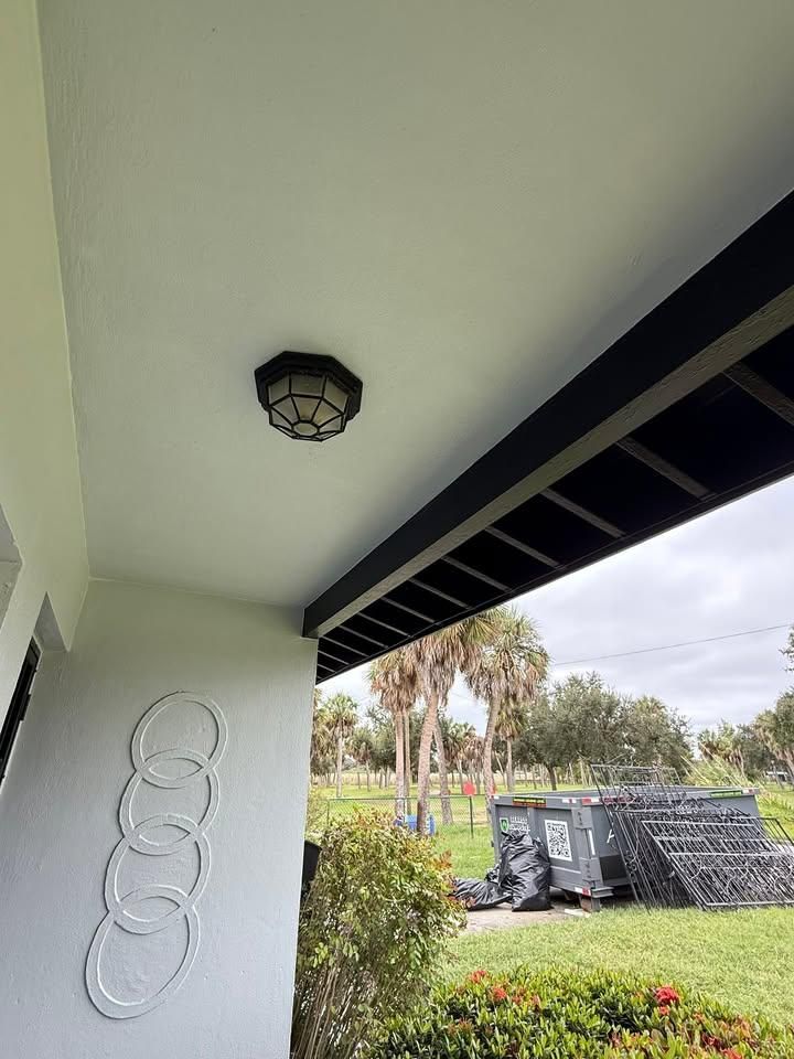  for Escorpio Painting in Tampa, FL