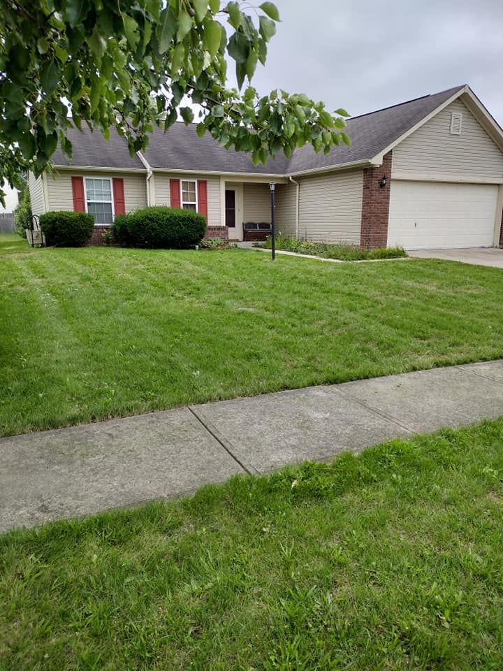 All Photos for Bearforce Lawn Care LLC in Greenfield, IN