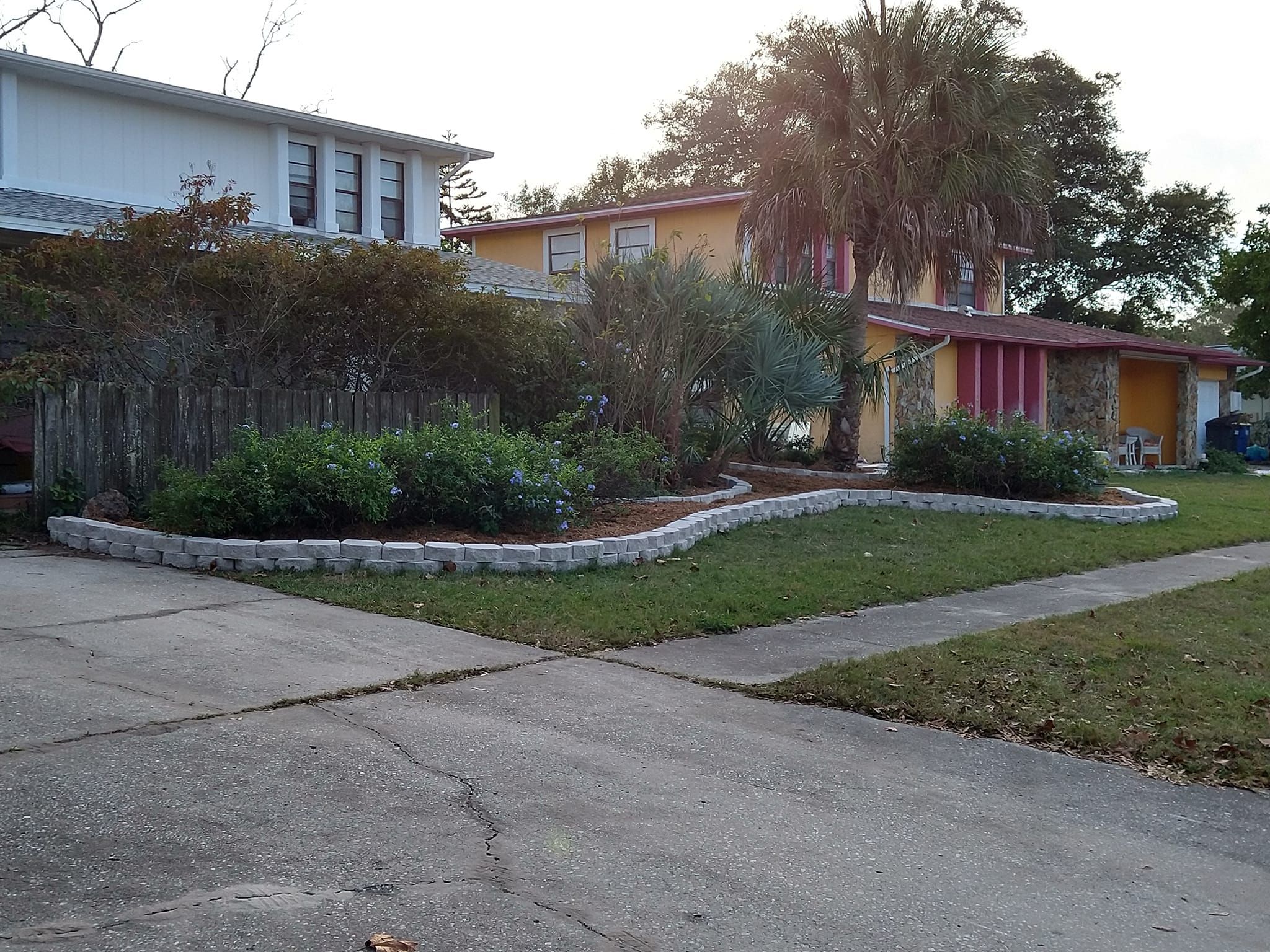 Landscaping for Lawn Dogz Lawns & Landscaping in Tampa, FL