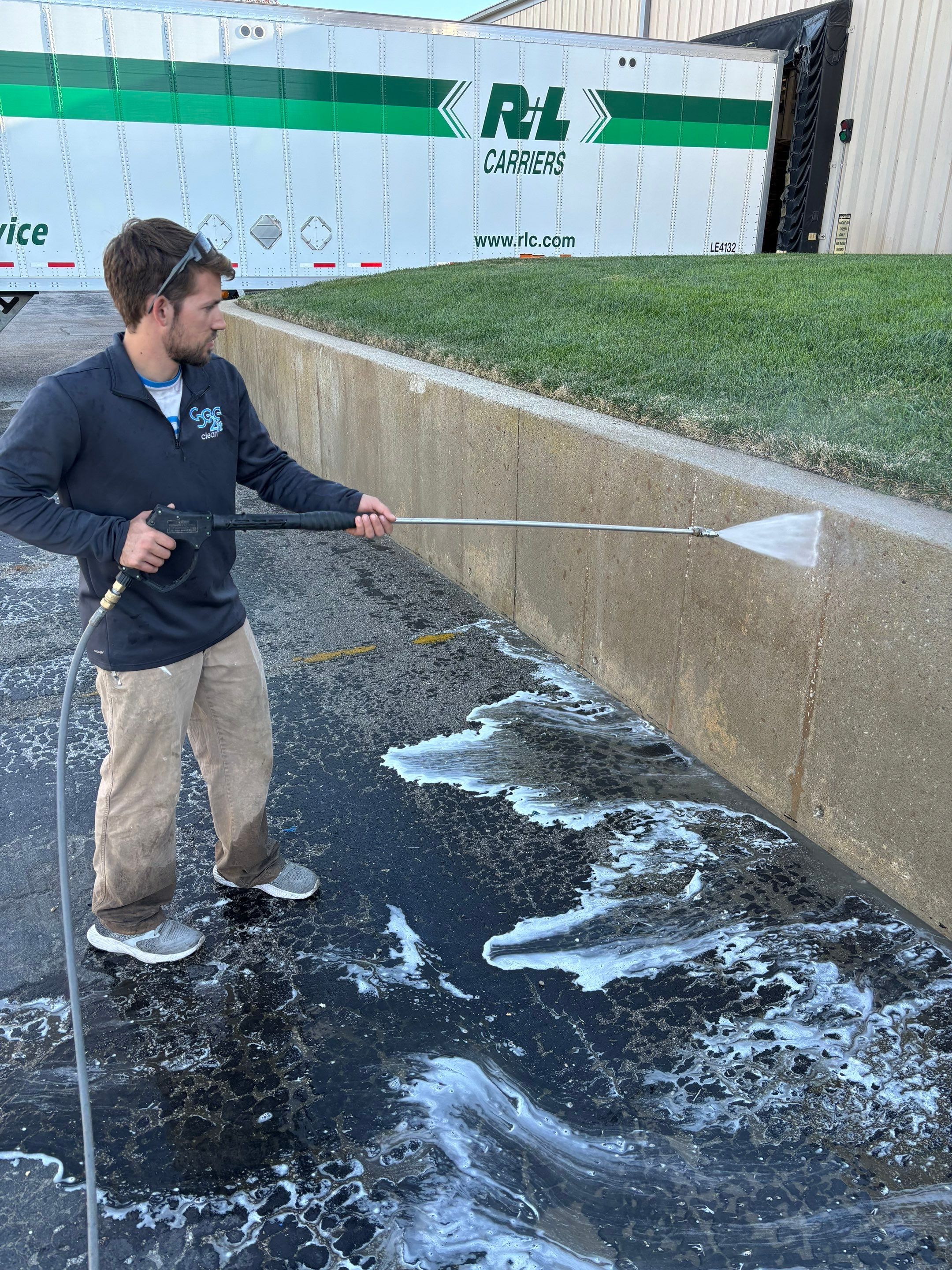  for See2it Clean in St Louis, MO