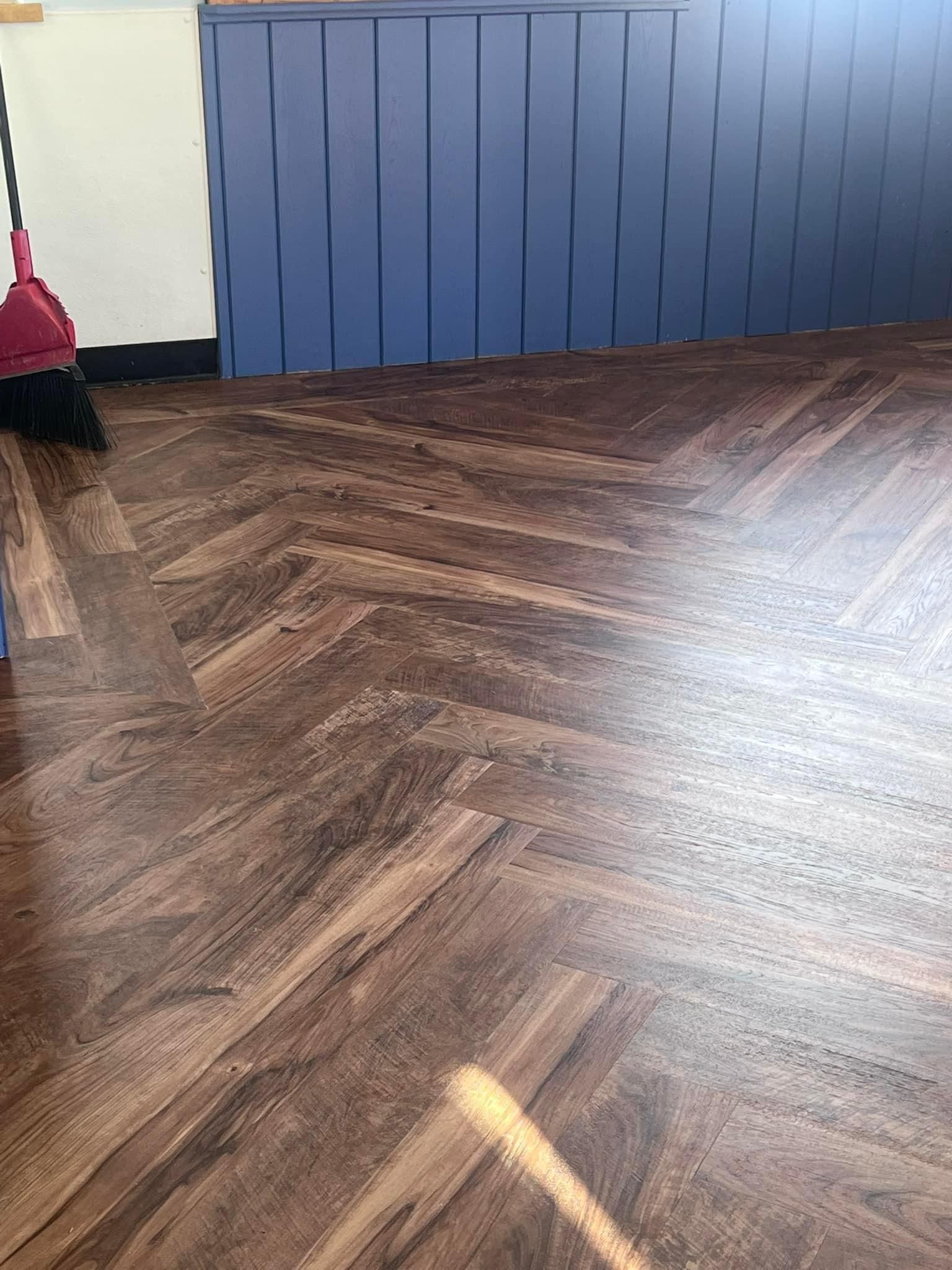  for R. Royal Floors in Royalton, MN