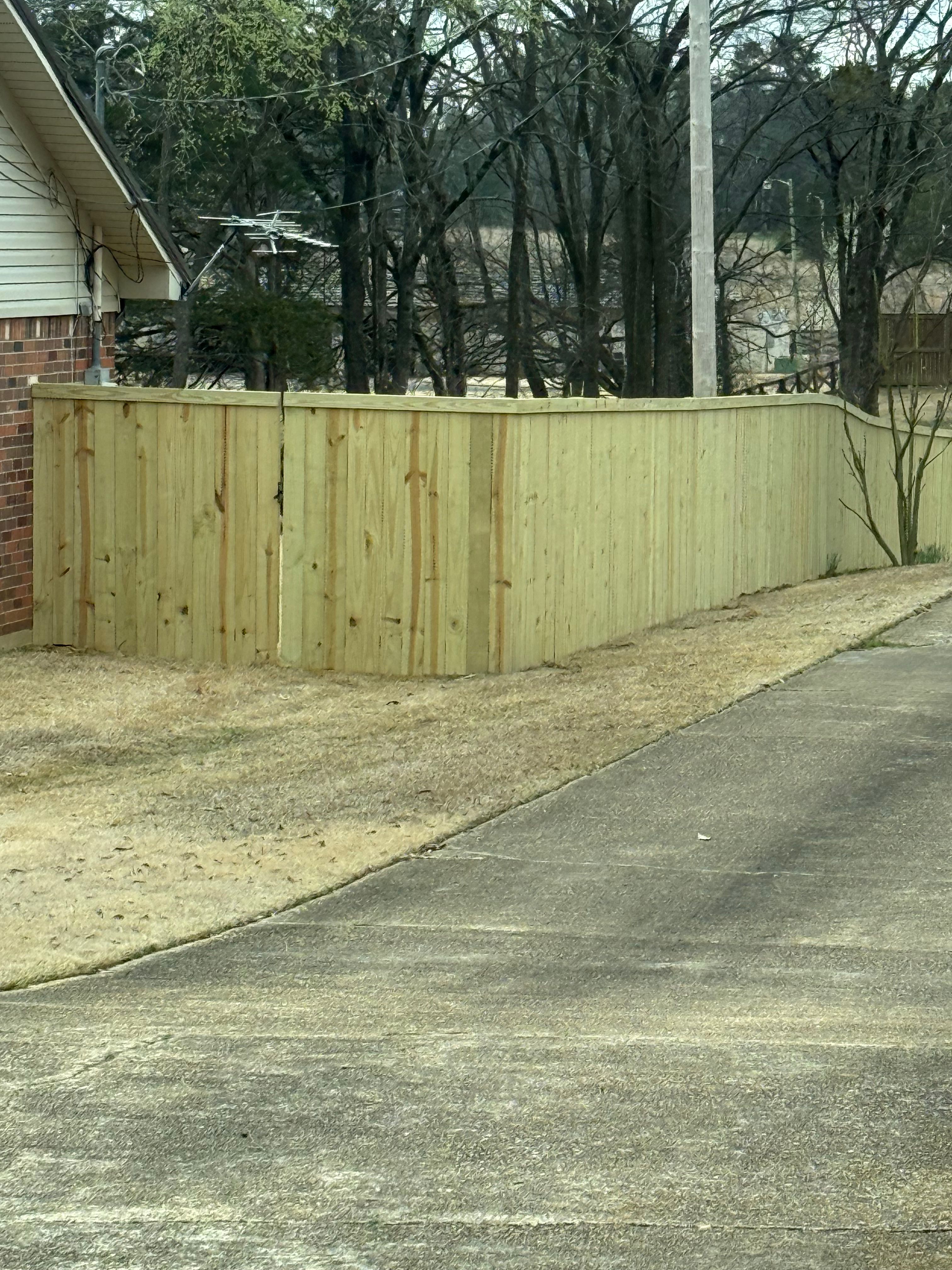  for Pennington Fence Co in Tupelo, MS