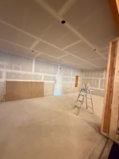  for MJ’s Painting & Remodeling LLC in Irving, TX