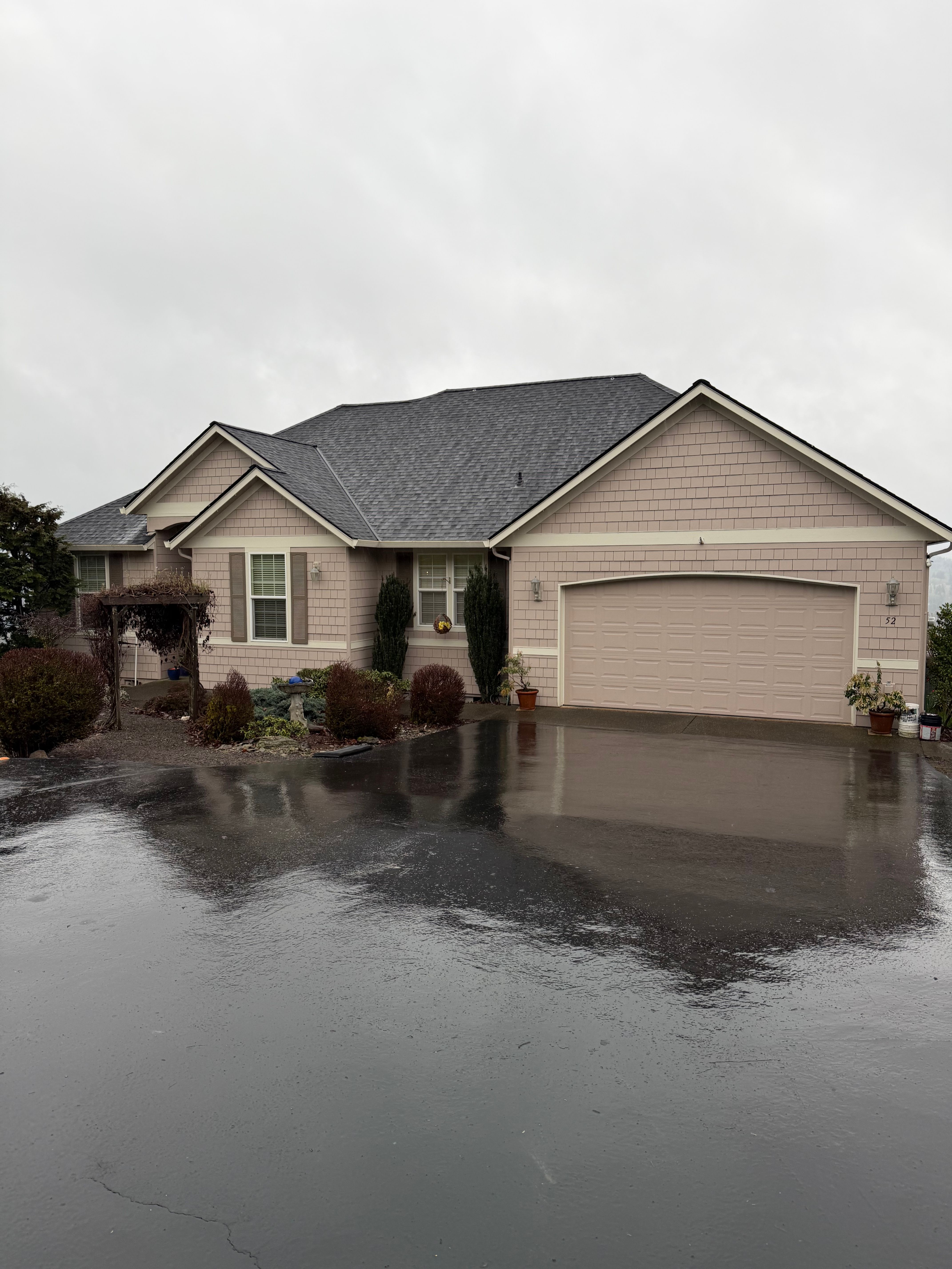  for Rosas Pro Roof, LLC in Vancouver, WA