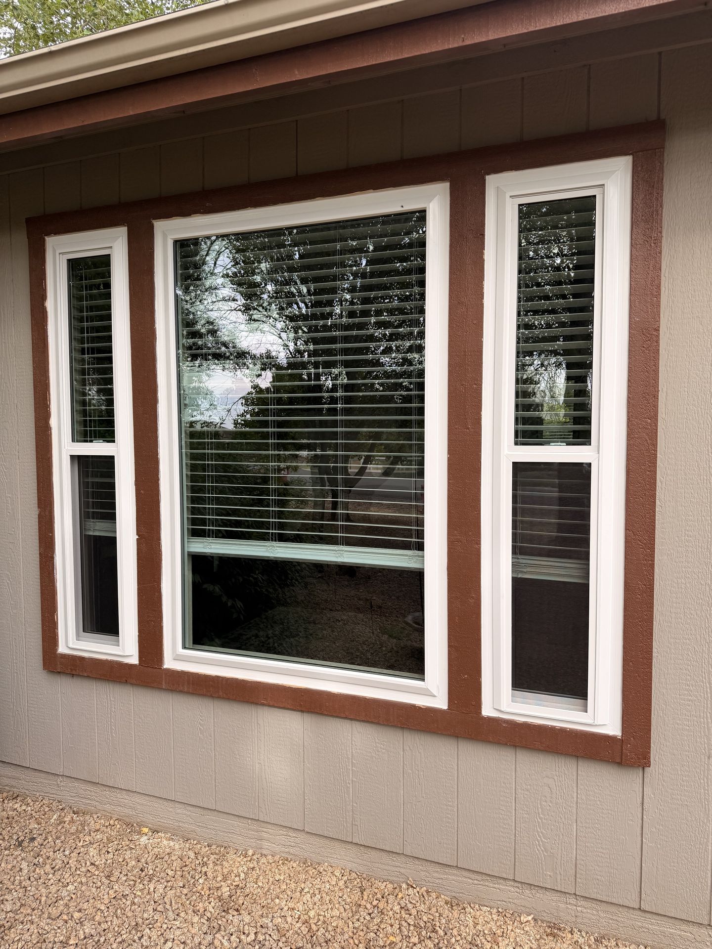  for Vivid Windows in Centerville, UT
