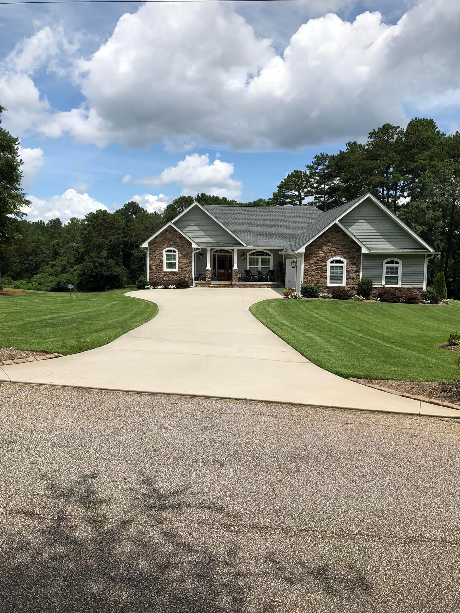 All Photos for Mountain View Lawn Care and Detail in Seneca, SC