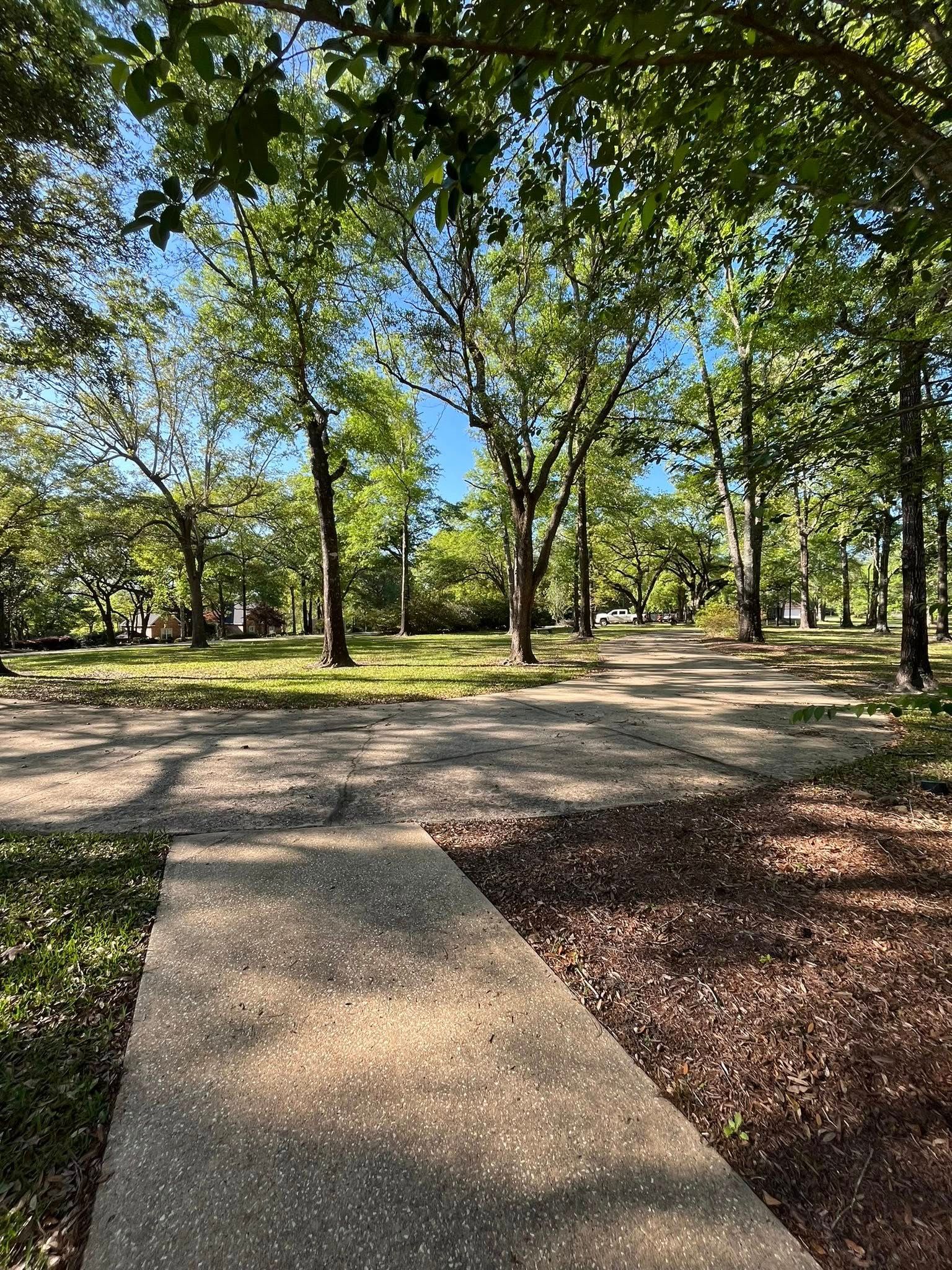 for Landscaping Pros in Hurley, MS