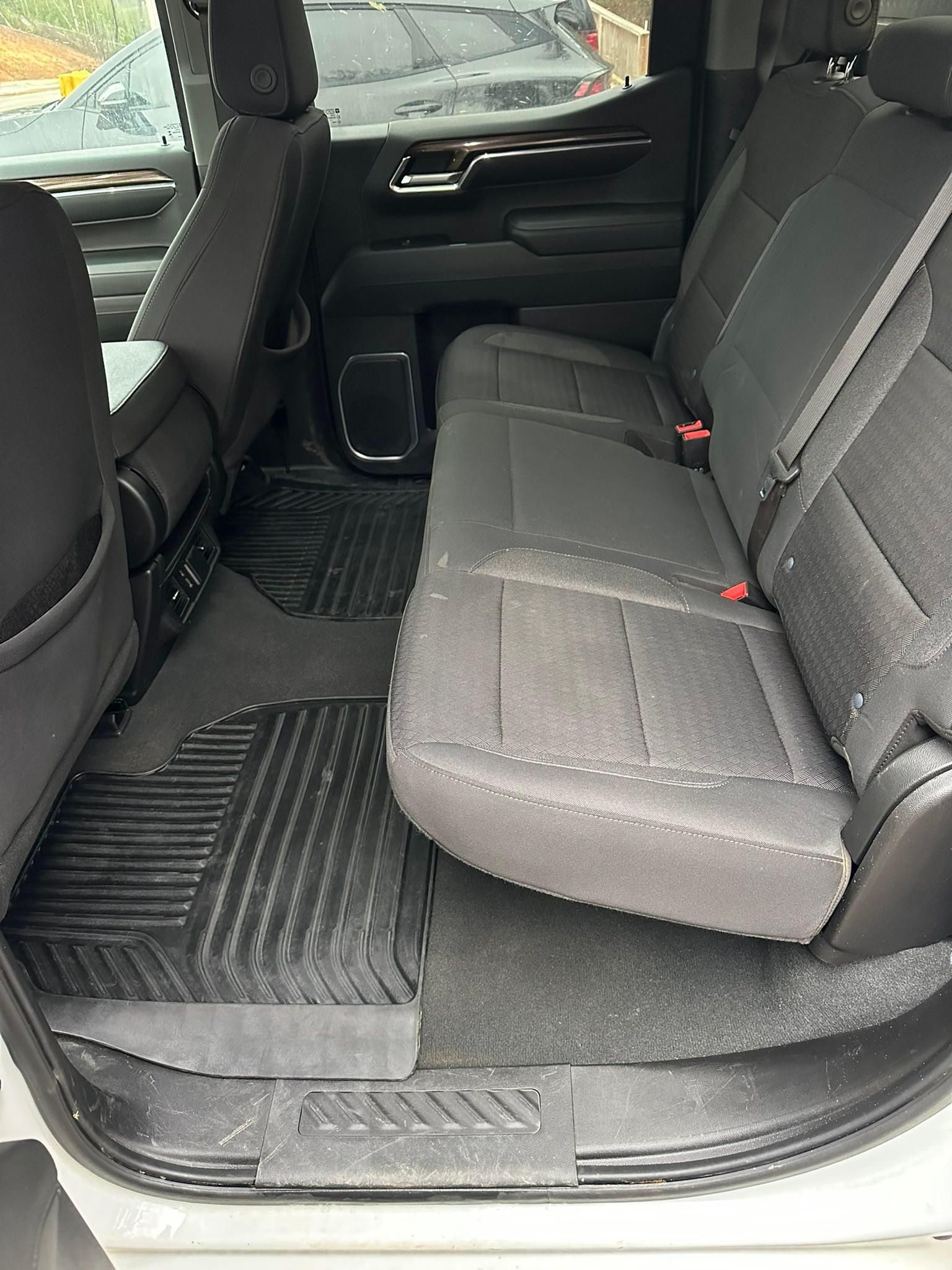  for Hollywood Detail in Northport , AL