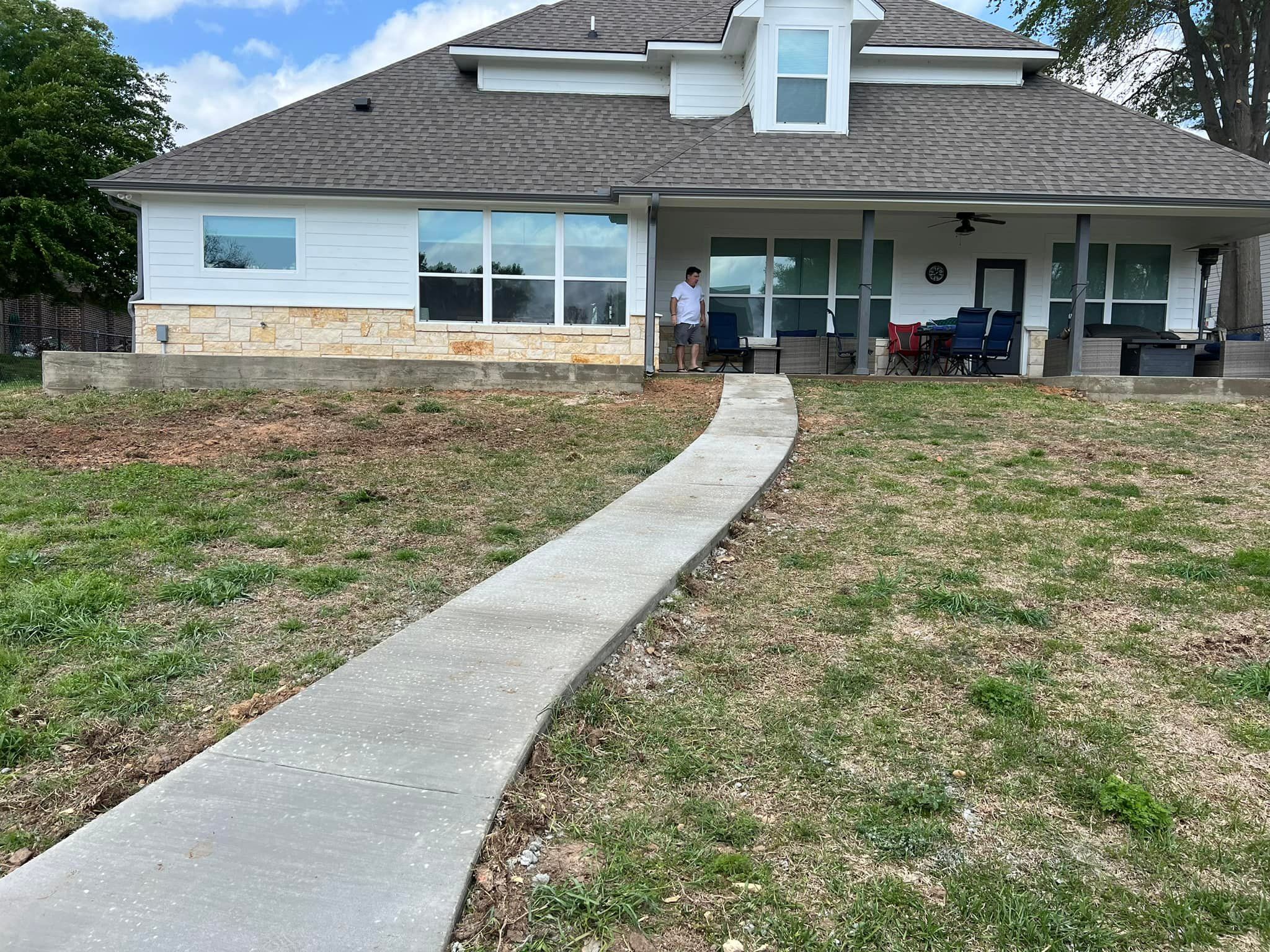  for Javonnies Concrete Services LLC in Gun Barrel City, TX