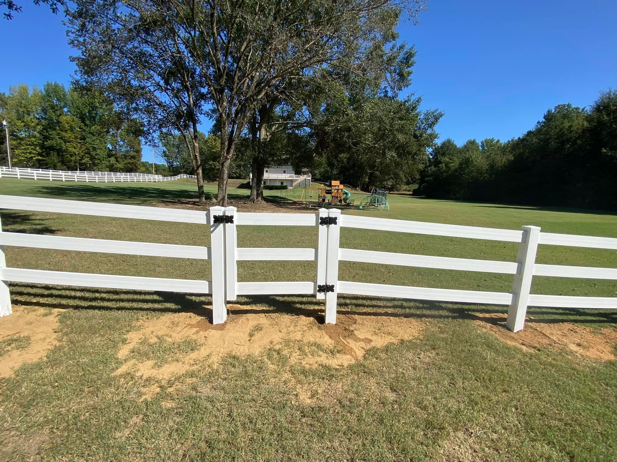  for Manning Fence, LLC in Hernando, MS