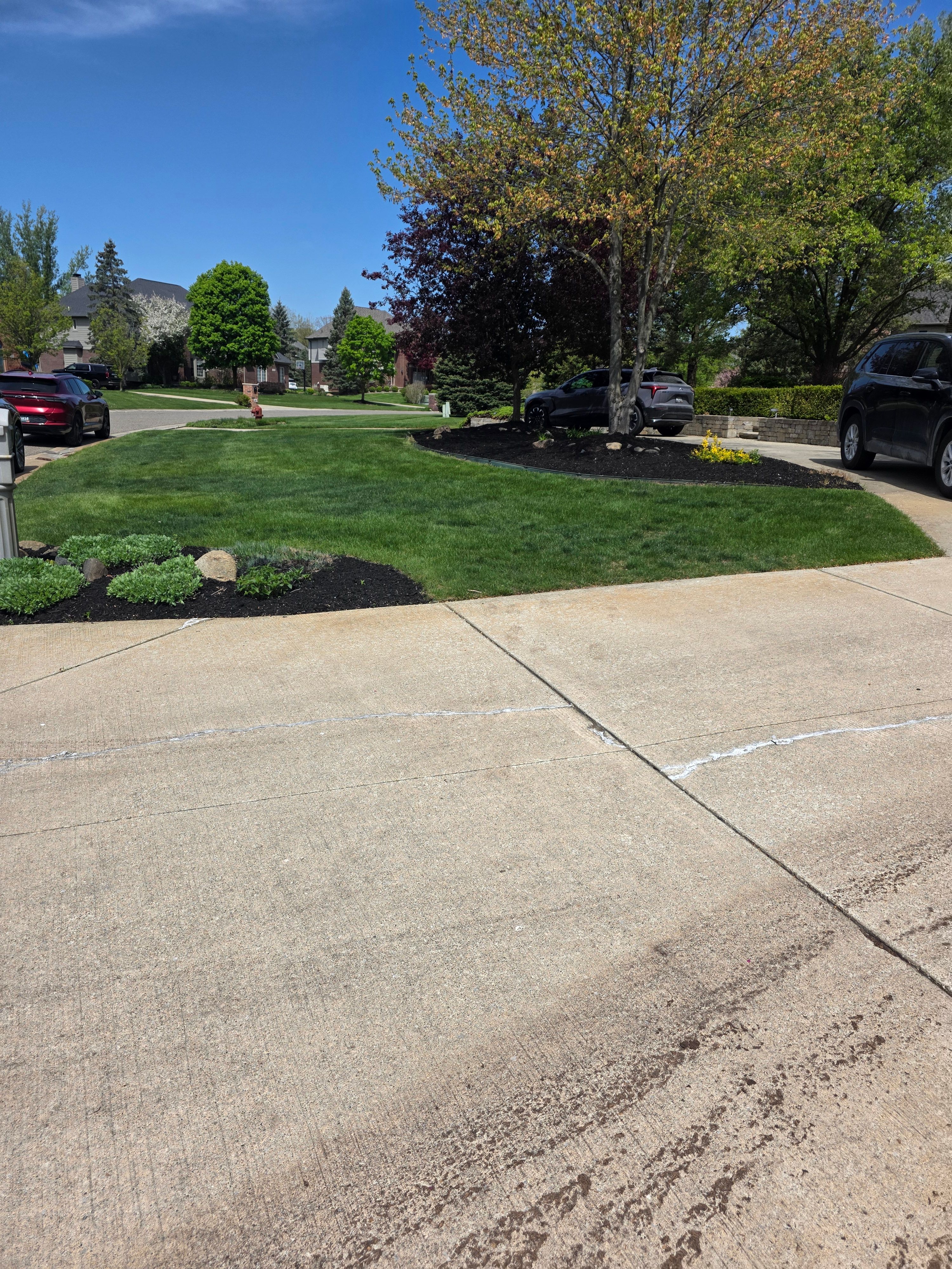 All Photos for Ivy Lawn and Landscaping in Oxford, MI