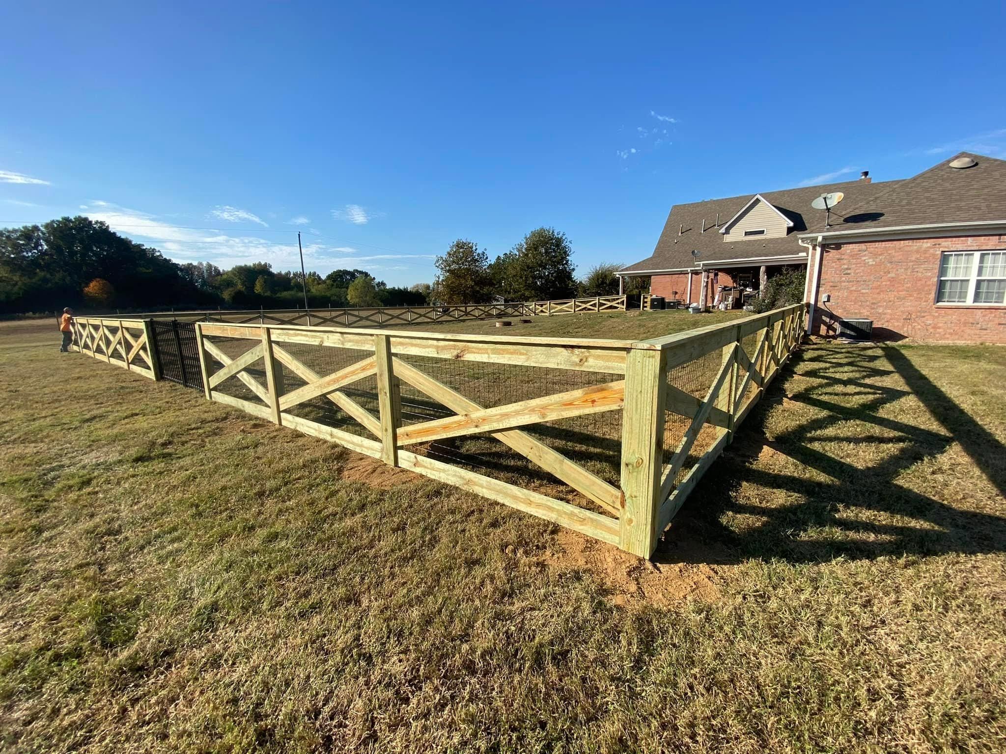  for Manning Fence, LLC in Hernando, MS