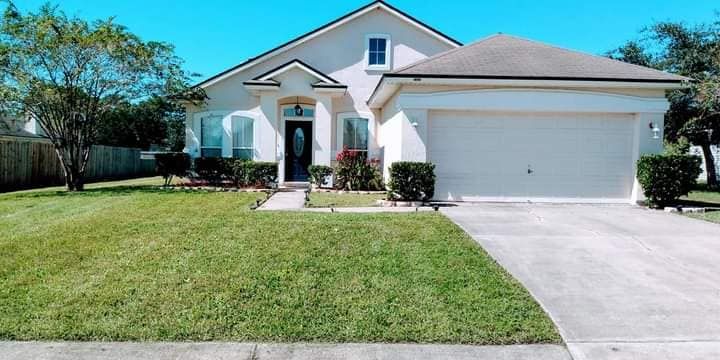 Landscaping for Tugger and Son's Lawn Care in Jacksonville, FL